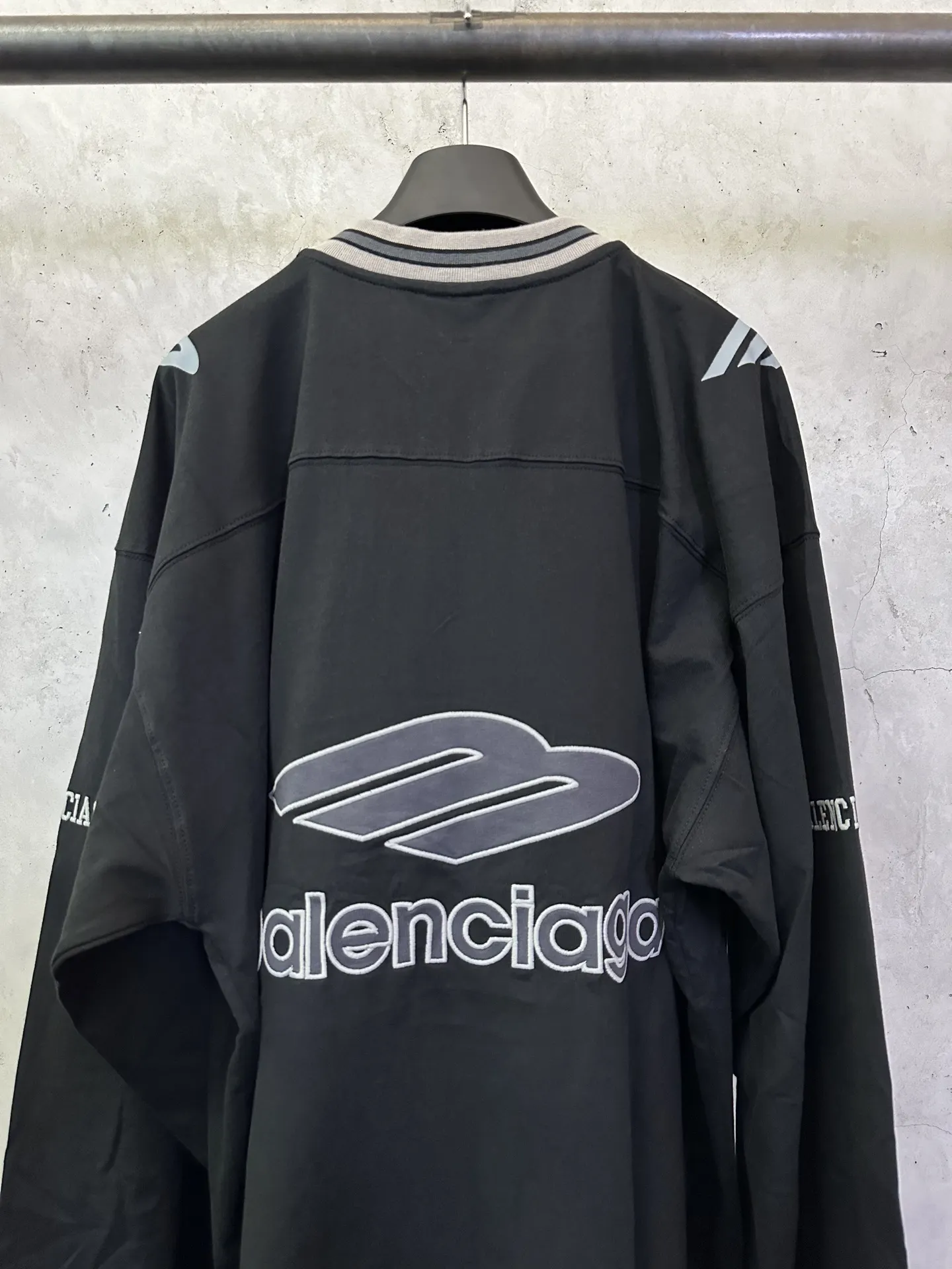 Football Embroidered Long-Sleeve Jersey D25511505 — view 5