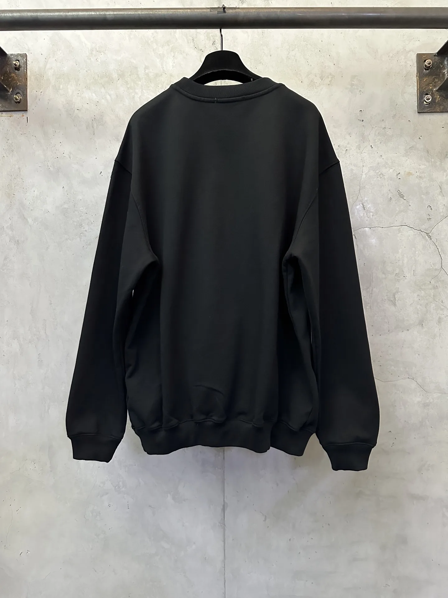 Accolade Heavyweight Cotton-Blend Sweatshirt D25520528 — view 2