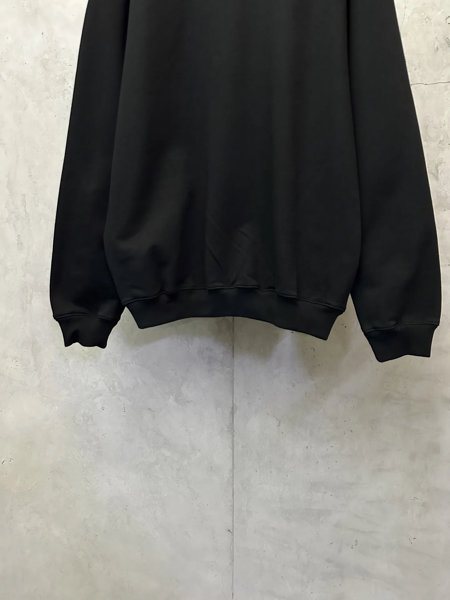 Accolade Heavyweight Cotton-Blend Sweatshirt D25520528 — view 4