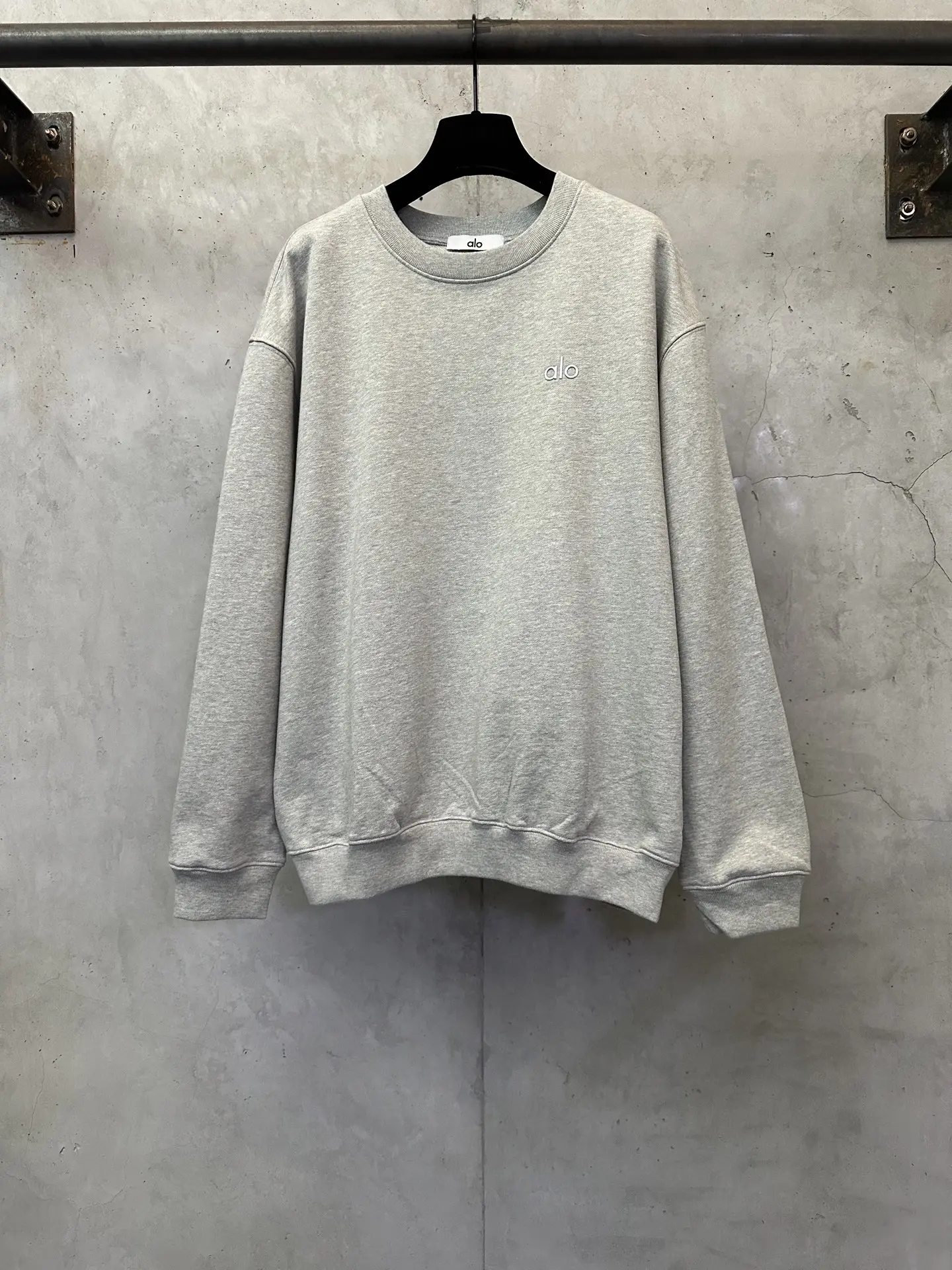 Accolade Heavyweight Cotton Crew-Neck Sweatshirt D25520529