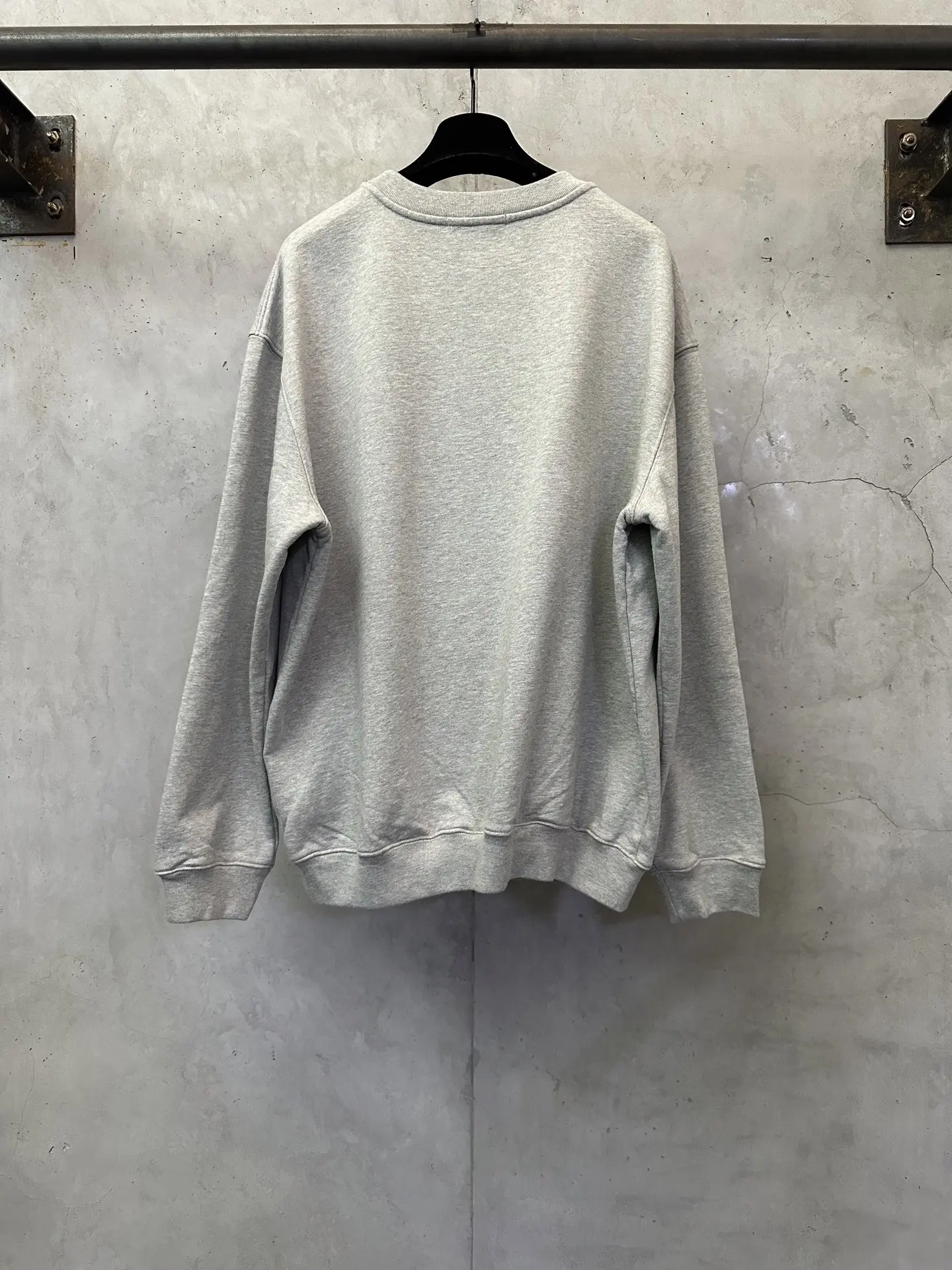 Accolade Heavyweight Cotton Crew-Neck Sweatshirt D25520529 — view 2