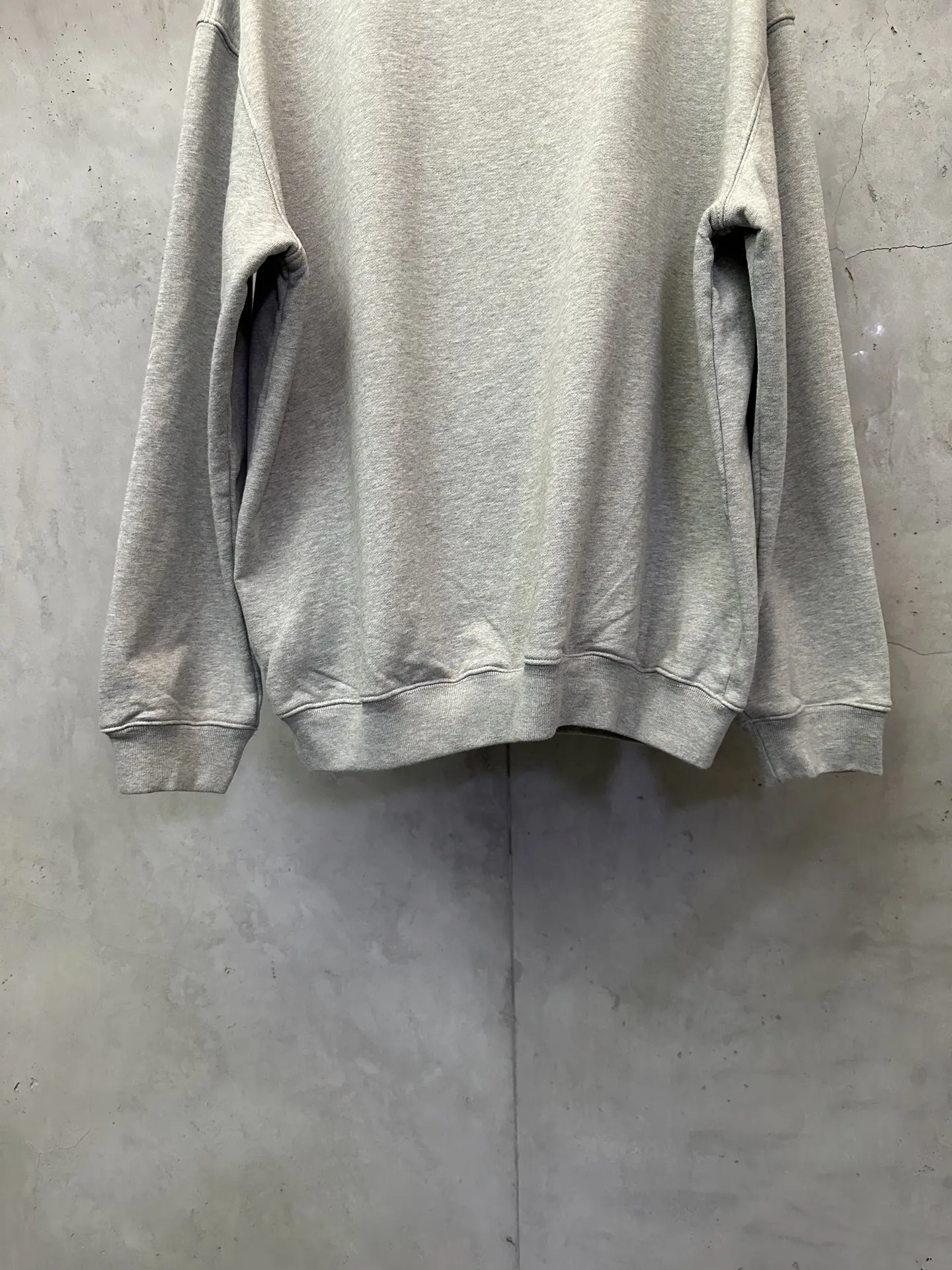 Accolade Heavyweight Cotton Crew-Neck Sweatshirt D25520529 — view 6