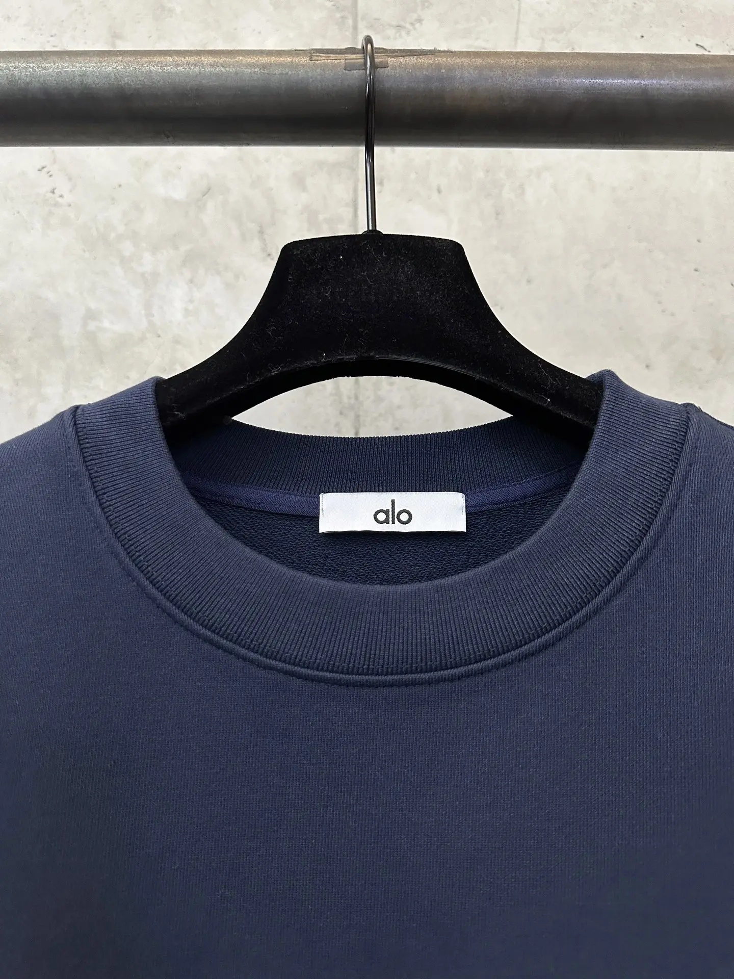 Accolade Heavyweight Cotton Crew-Neck Sweatshirt D25520530 — view 7