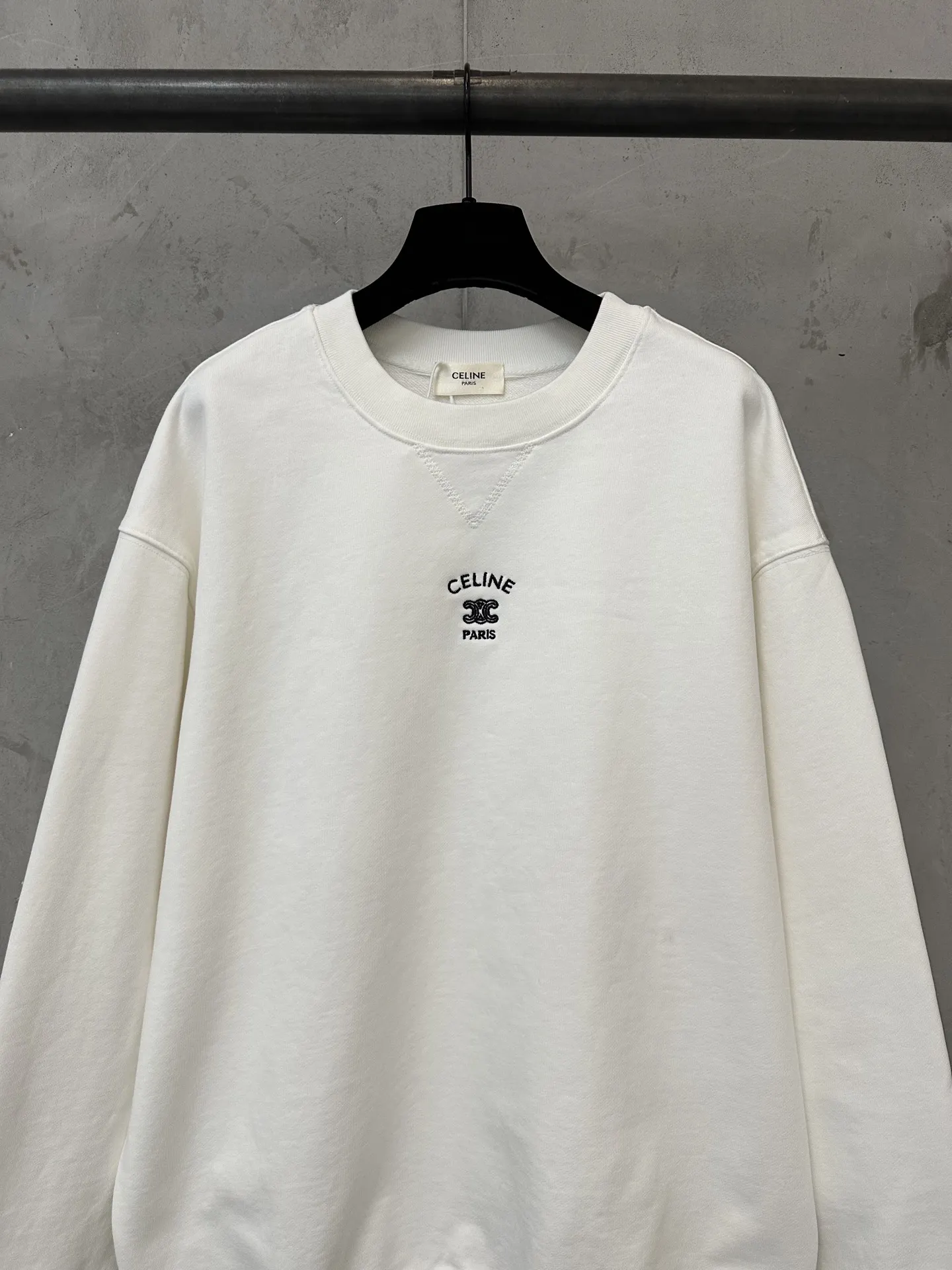 Triomphe Logo Embroidered Cotton Sweatshirt D26023112 — view 3