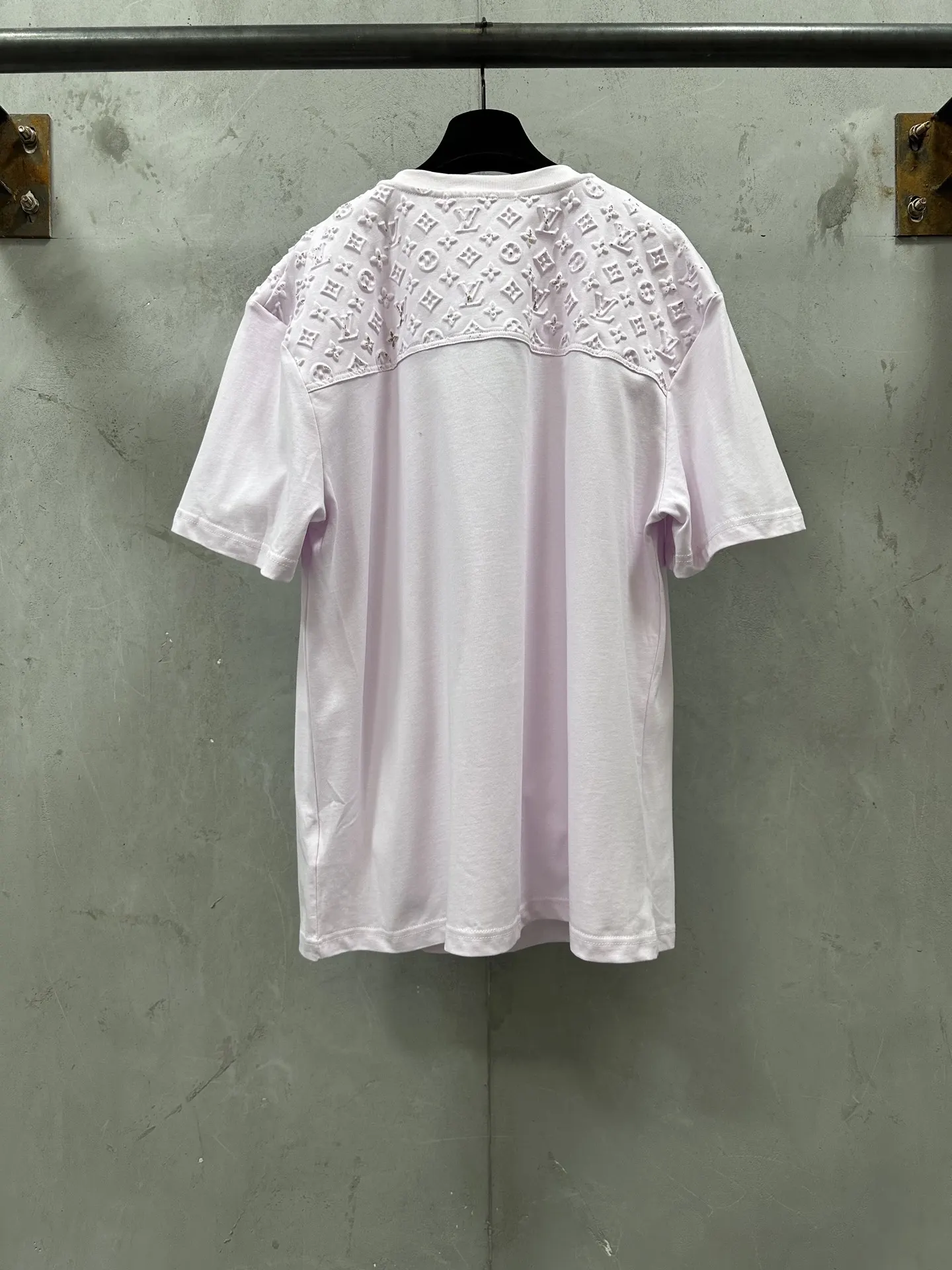 Monogram Embossed Pocket T-Shirt D26018830 — view 2