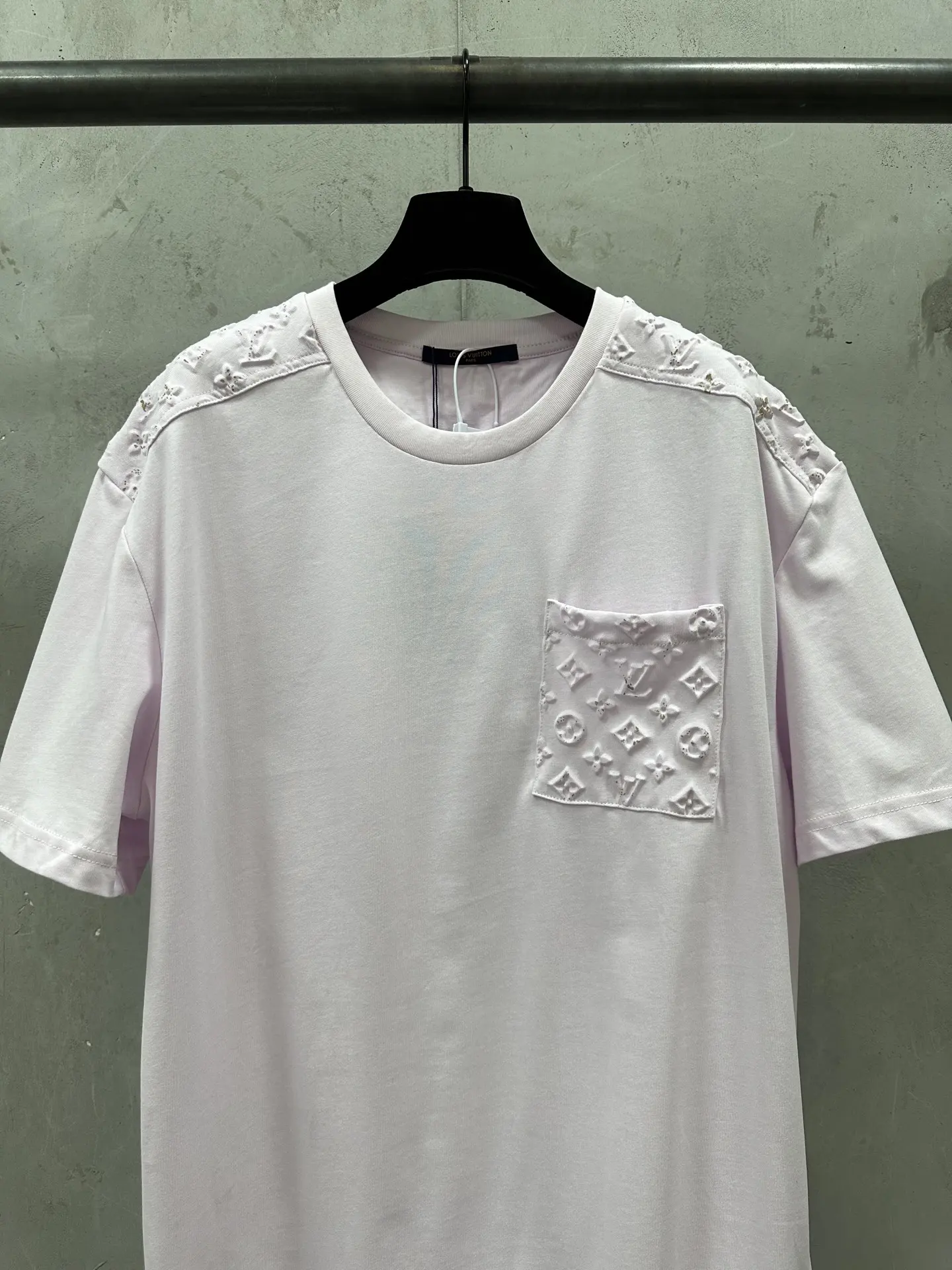 Monogram Embossed Pocket T-Shirt D26018830 — view 3