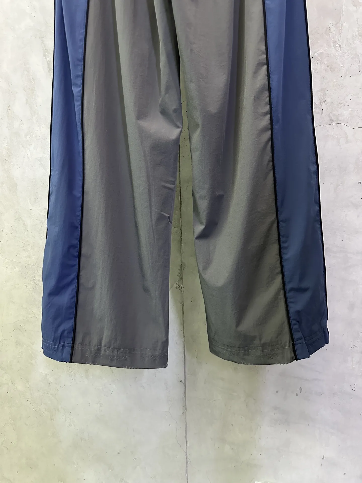 Logo-Print Panelled Wide-Leg Track Pants D27012406 — view 6