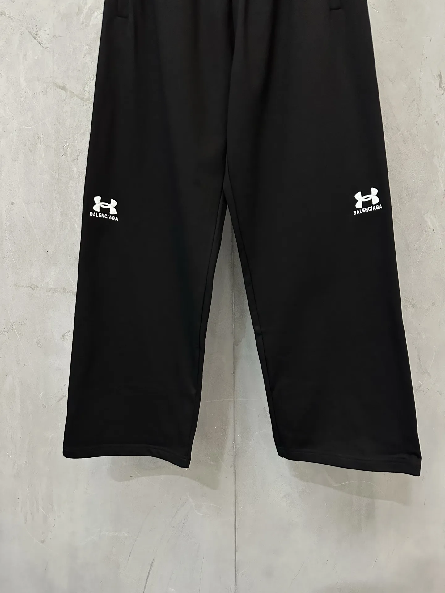 Balenciaga x Under Armour Embroidered Sweatpants D28023131 — view 4