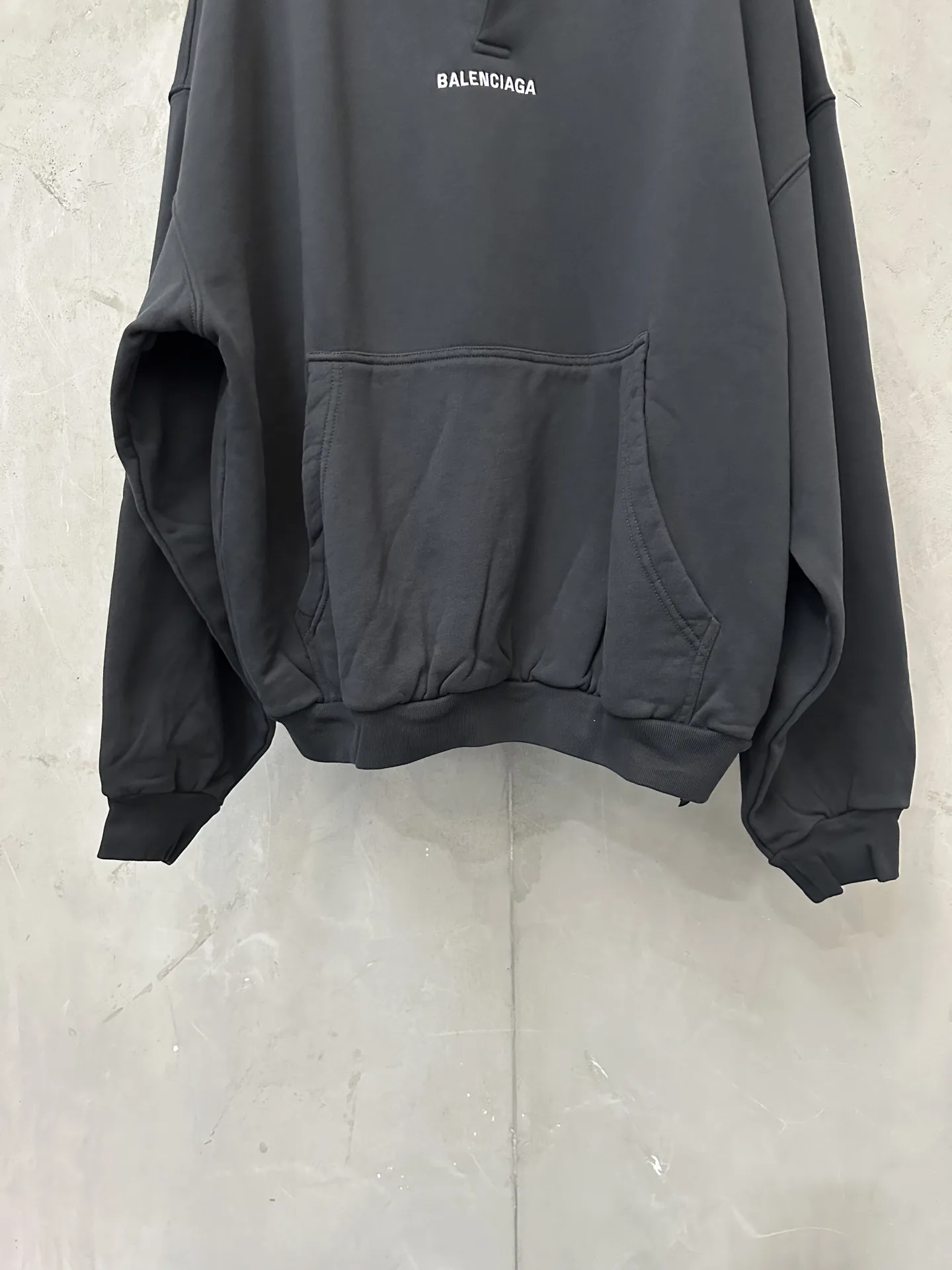 Logo Embroidery Open-Neck Hoodie D29018940 — view 4