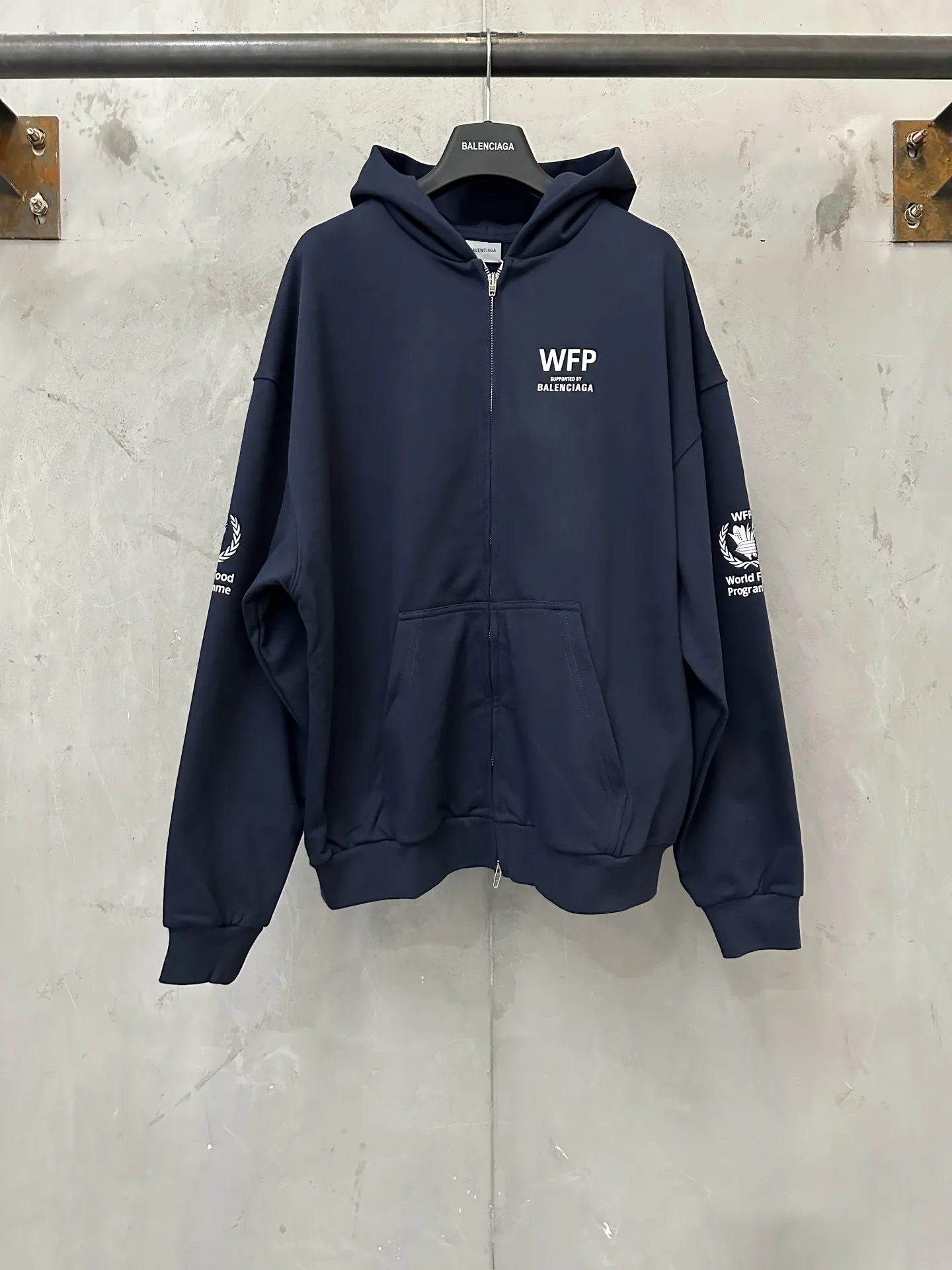 WFP Logo Print Zip-Up Hoodie D31020525