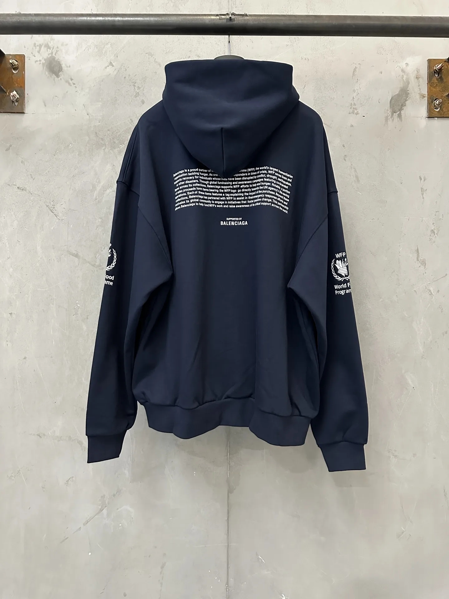 WFP Logo Print Zip-Up Hoodie D31020525 — view 2
