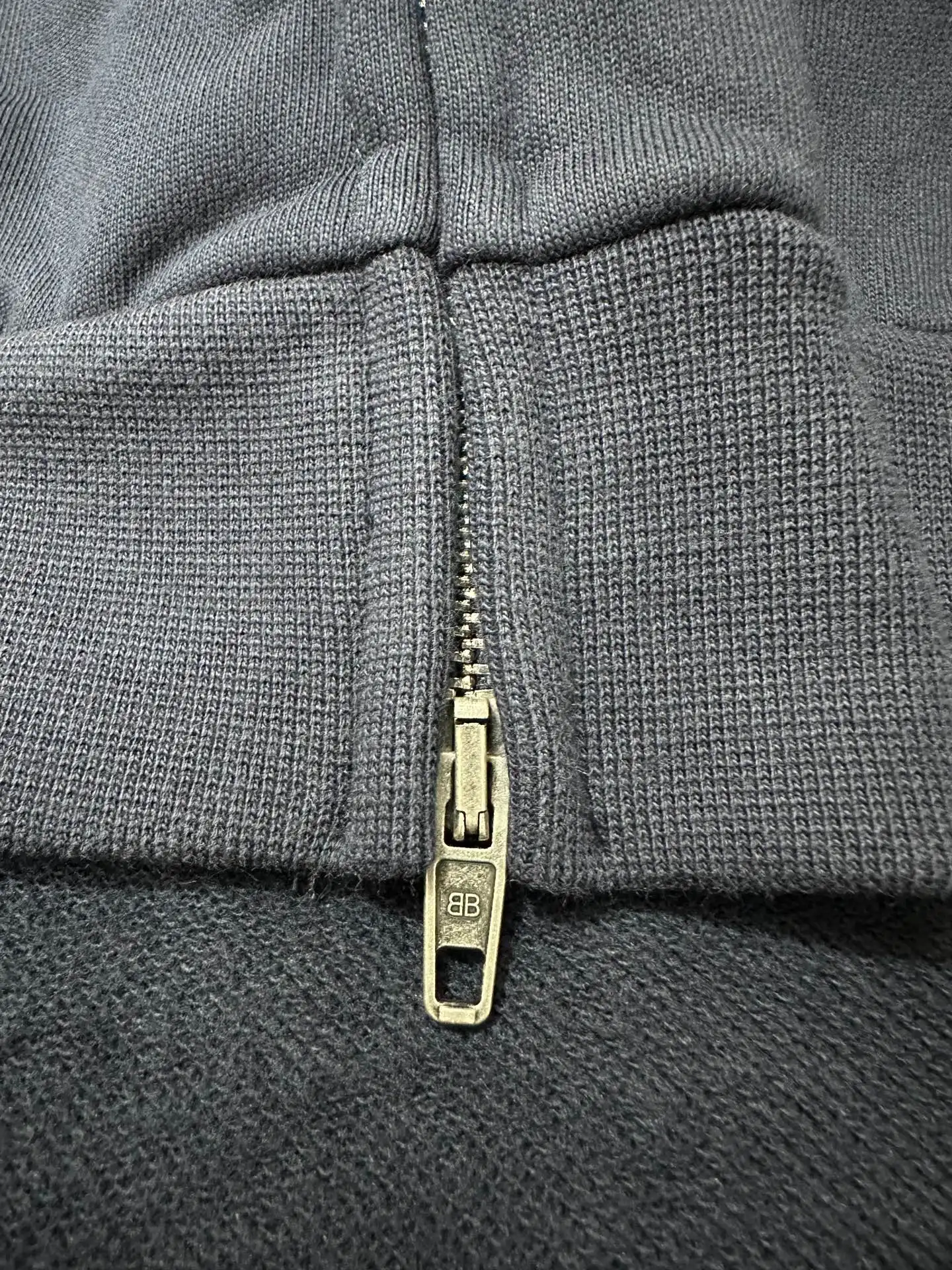 WFP Logo Print Zip-Up Hoodie D31020525 — view 12