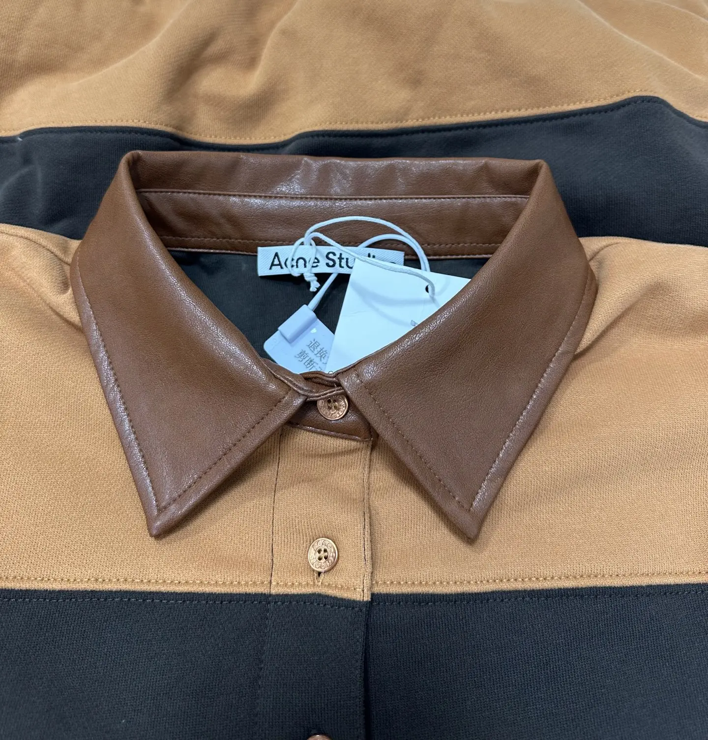 Contrast Stripe Leather-Collar Sweatshirt D35020503 — view 6