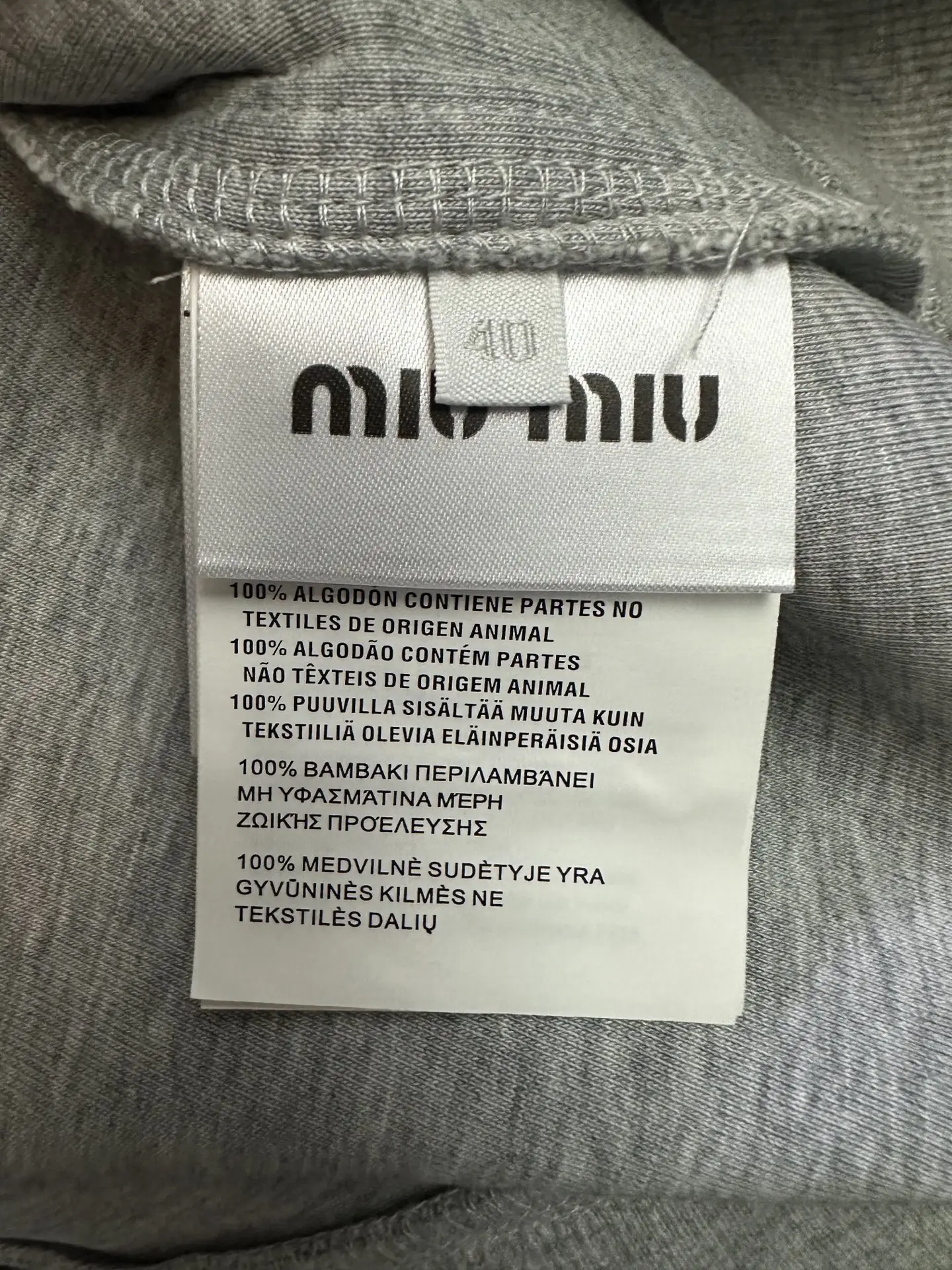 Logo-Embroidered Zip-Up Hoodie D37023108 — view 9