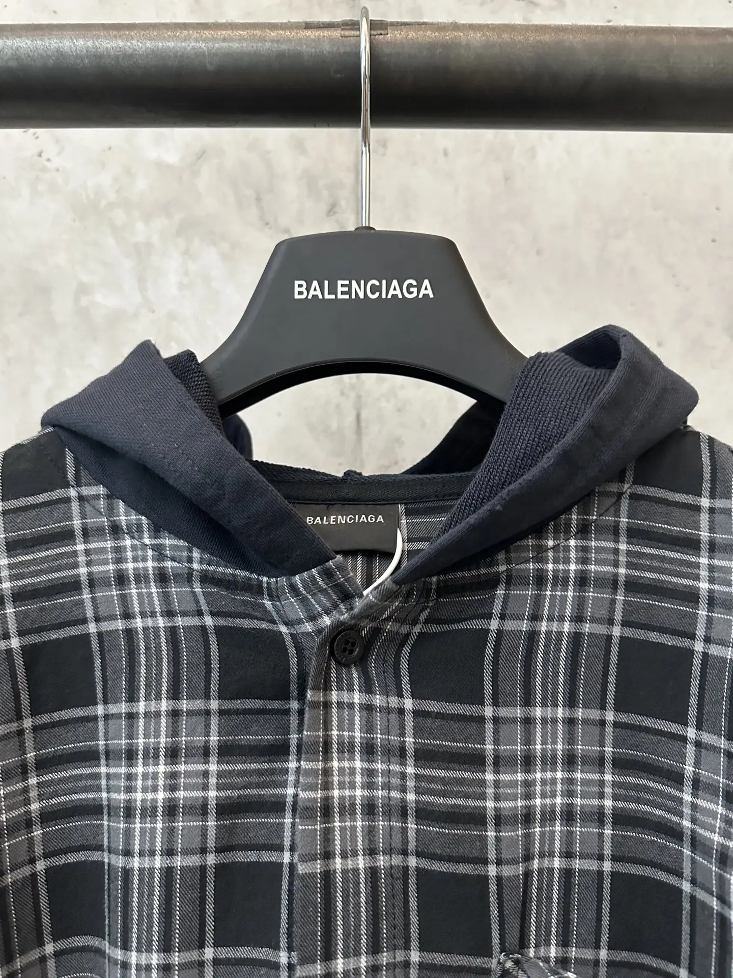 Panelled Checked Hooded Jacket D40011923 — view 7