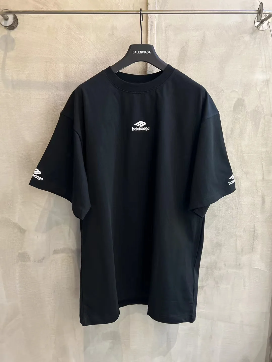 Logo Embroidery Oversized Cotton T-Shirt D15018722 — view 6
