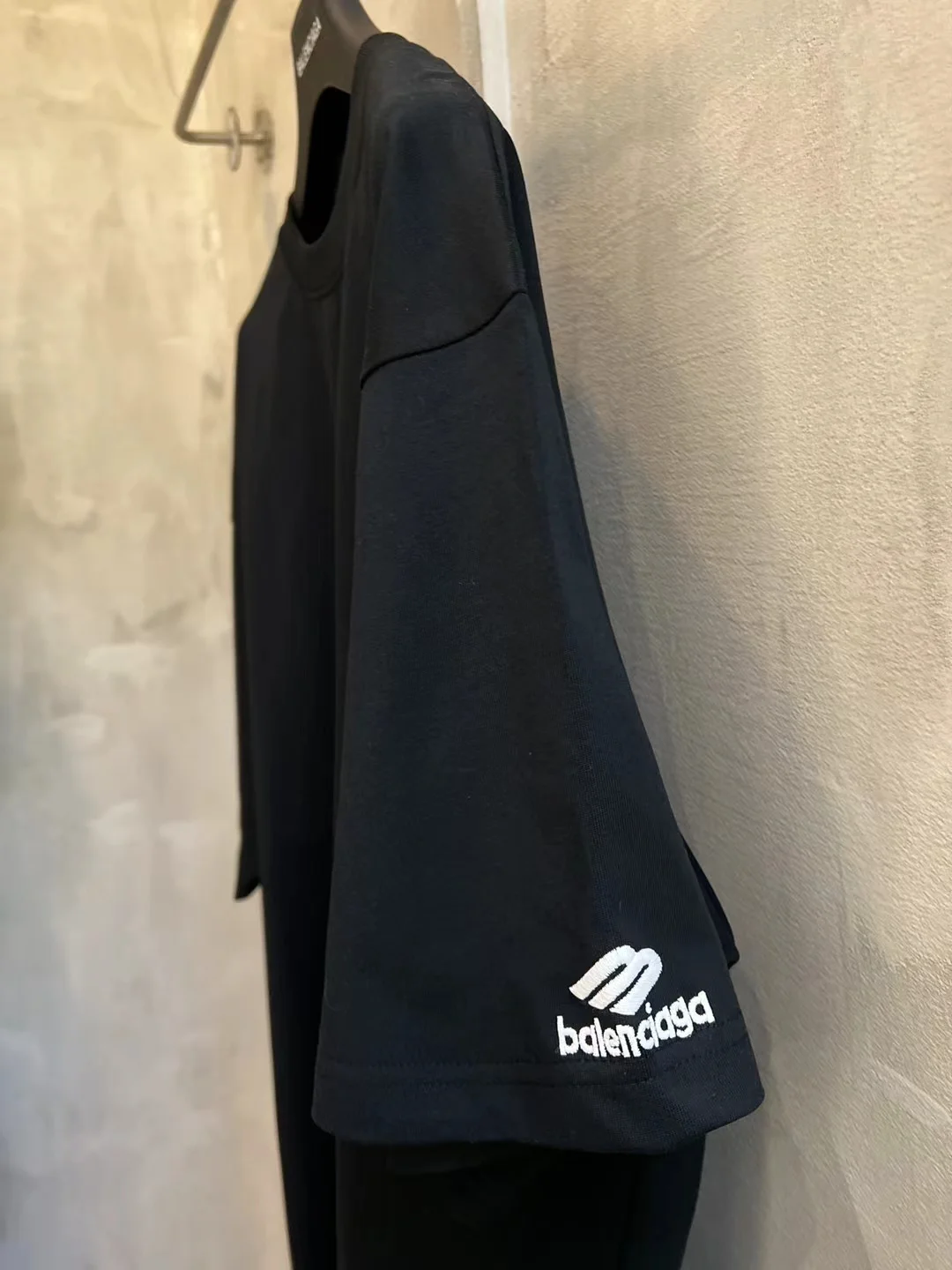 Logo Embroidery Oversized Cotton T-Shirt D15018722 — view 10