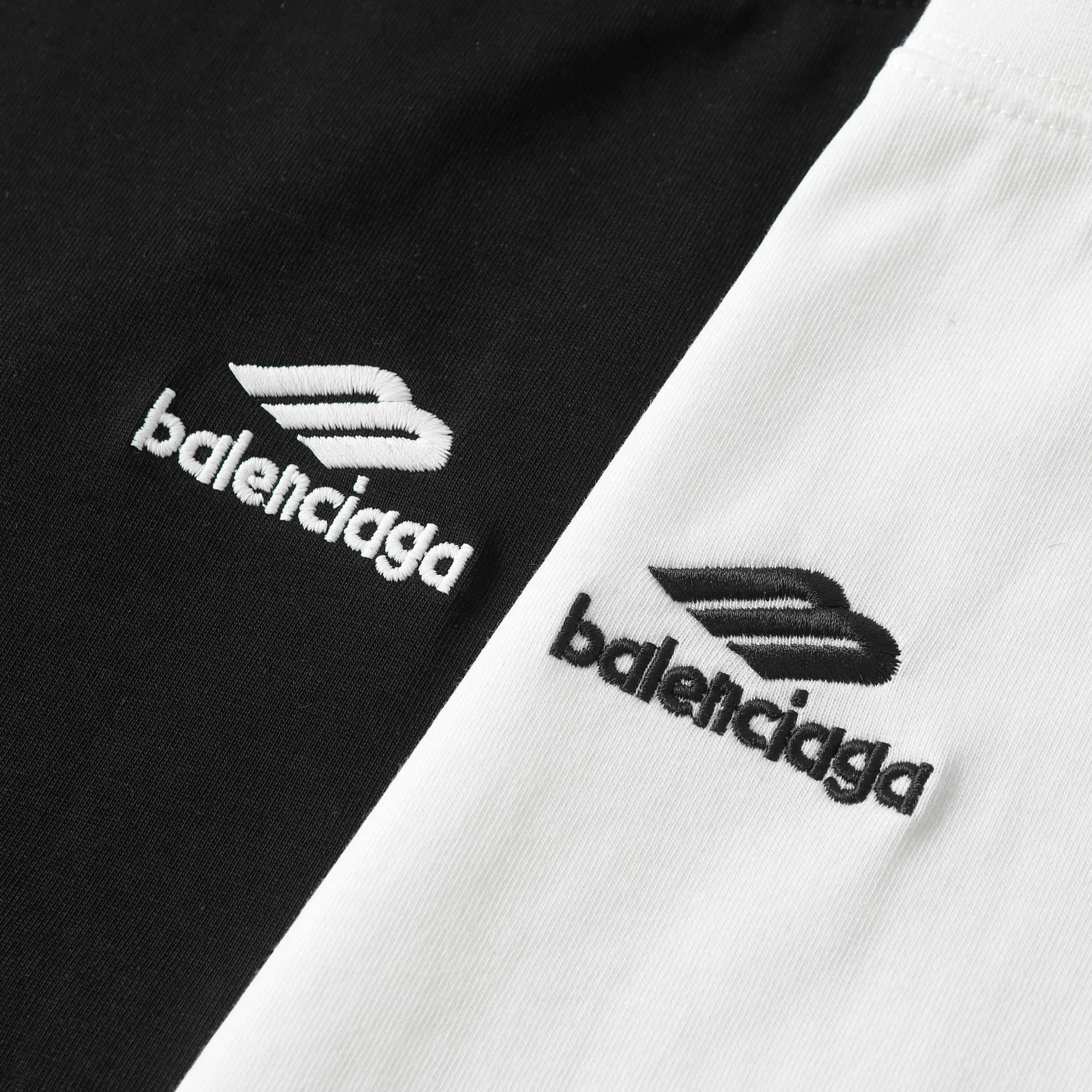 Logo Embroidery Oversized Cotton T-Shirt D15018722 — view 22