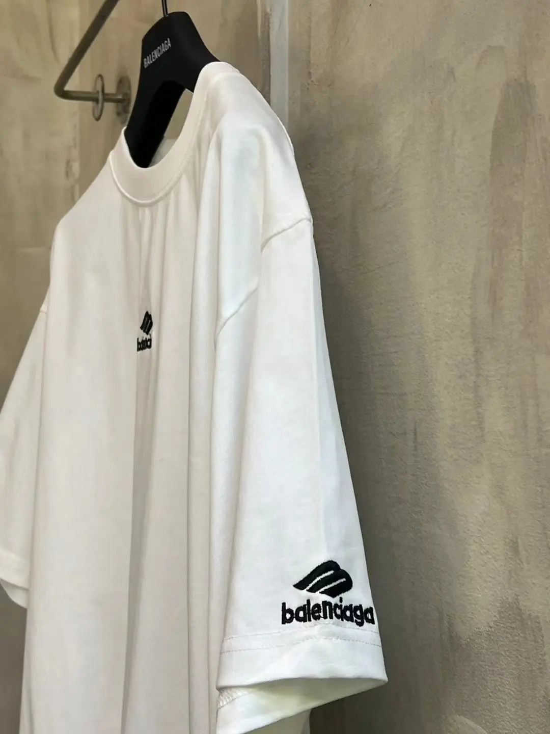 Logo Embroidery Oversized Cotton T-Shirt D15018722 — view 27