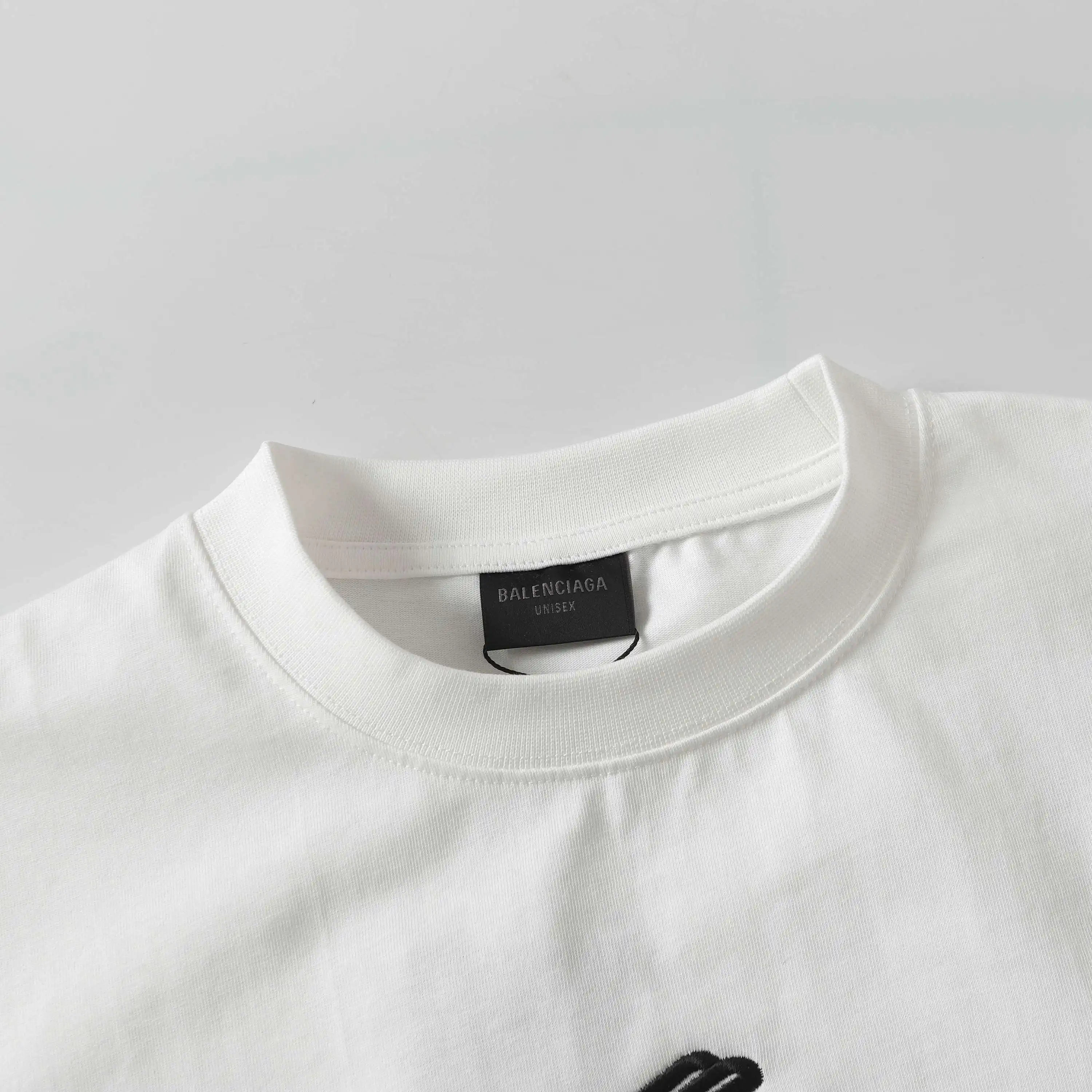 Logo Embroidery Oversized Cotton T-Shirt D15018722 — view 31