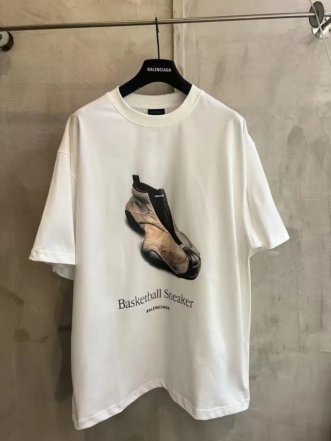 Basketball Sneaker Graphic Oversized T-Shirt D11518646