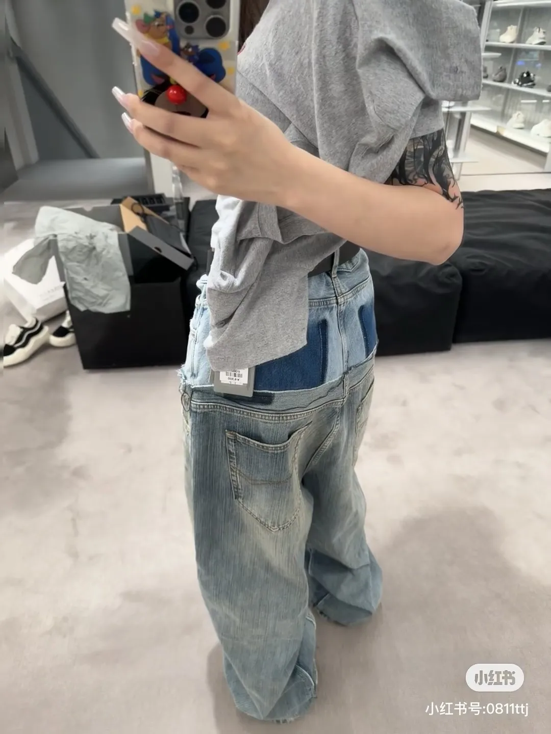 Panelled Wide-Leg Denim Jeans D28018617 — view 3