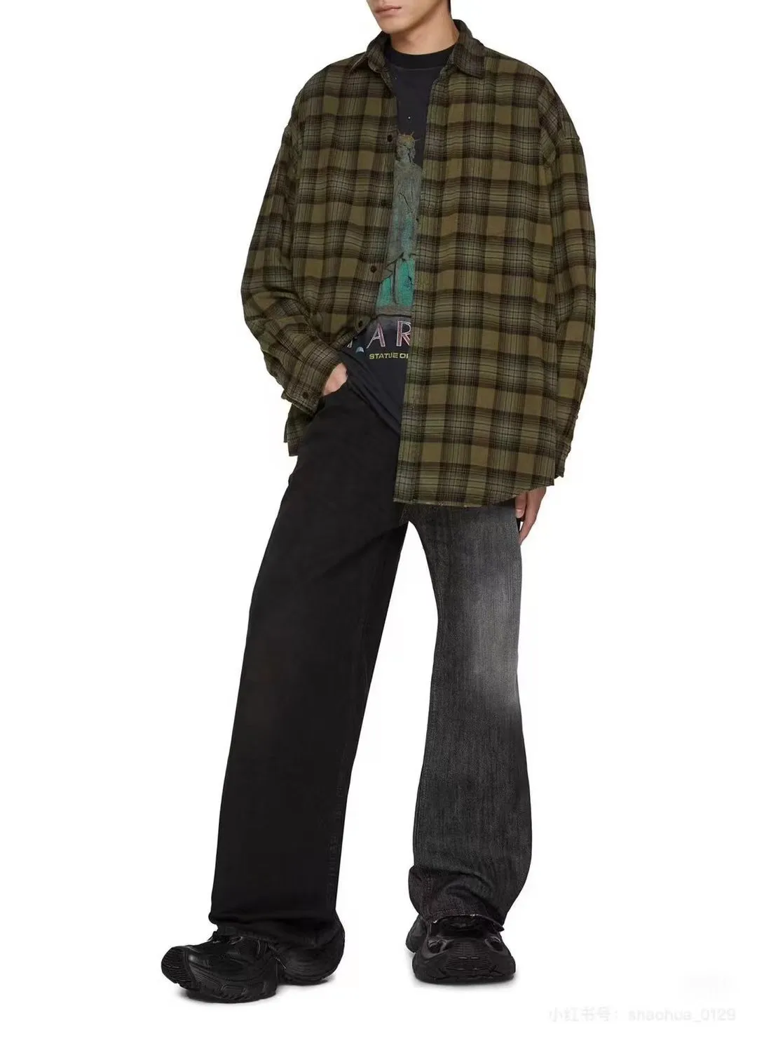 Asymmetric Paneled Straight-Leg Jeans D23520560