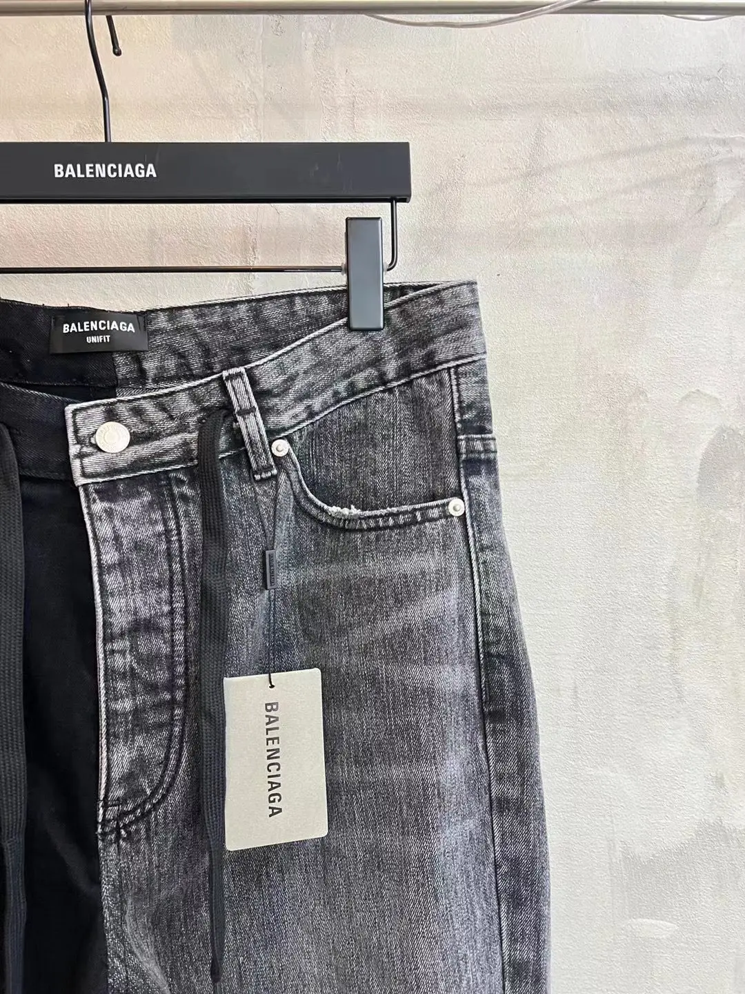 Asymmetric Paneled Straight-Leg Jeans D23520560 — view 12