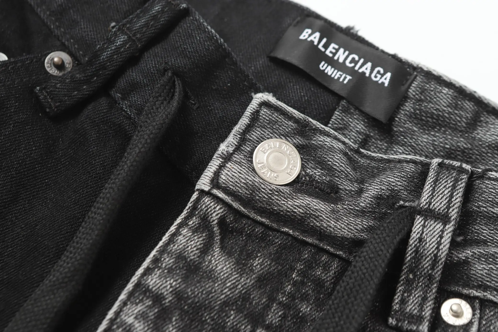 Asymmetric Paneled Straight-Leg Jeans D23520560 — view 20