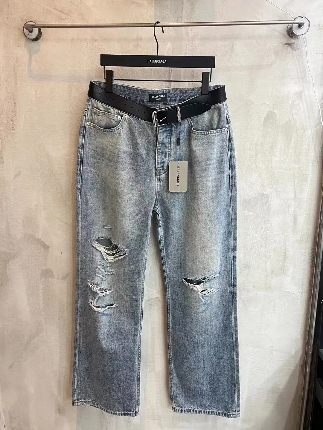 Distressed Straight-Leg Jeans with Integrated Leather Belt D27018716