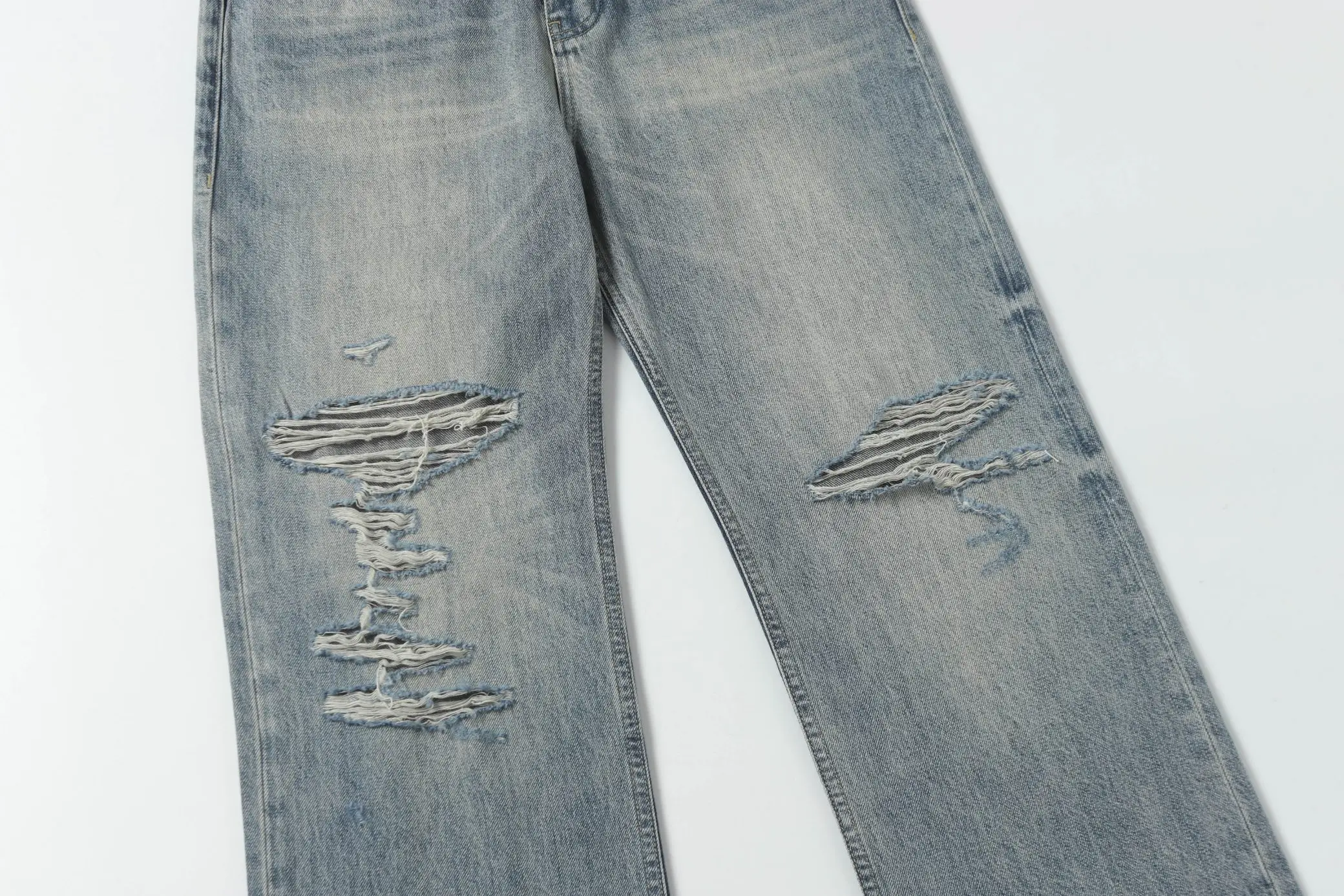 Distressed Straight-Leg Jeans with Integrated Leather Belt D27018716 — view 13