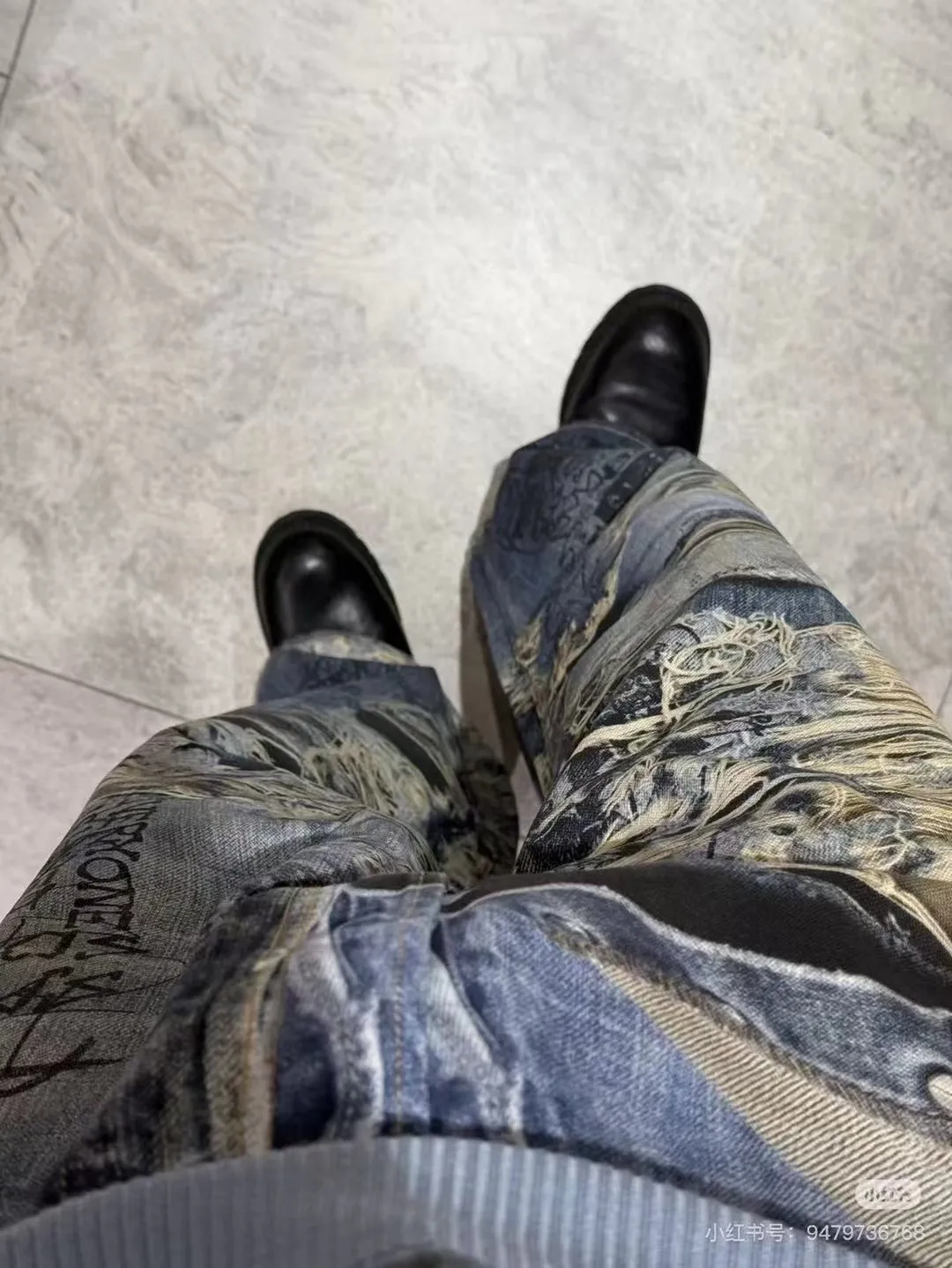 Digital Print Wide-Leg Jeans D25518638 — view 9