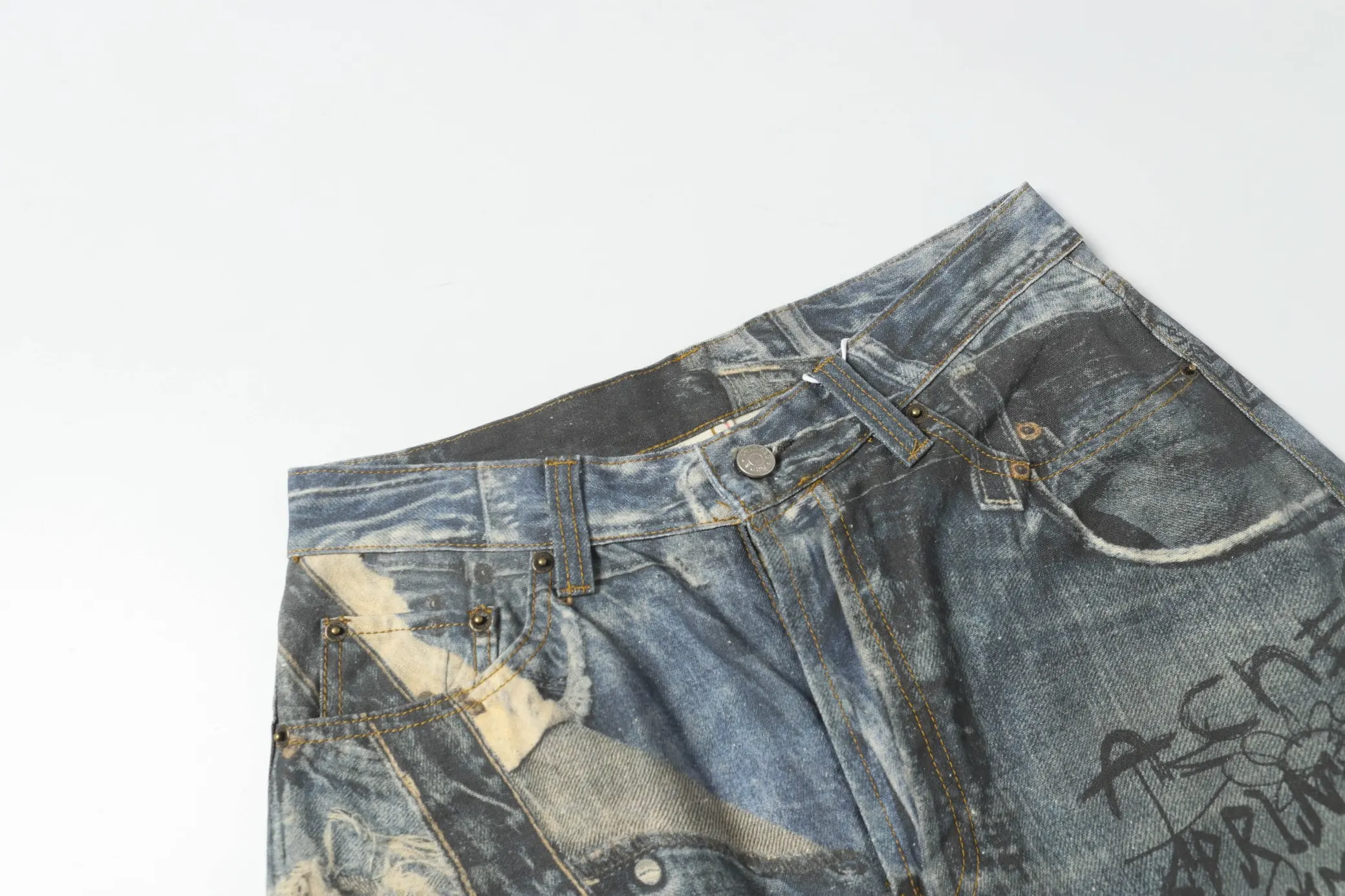 Digital Print Wide-Leg Jeans D25518638 — view 12