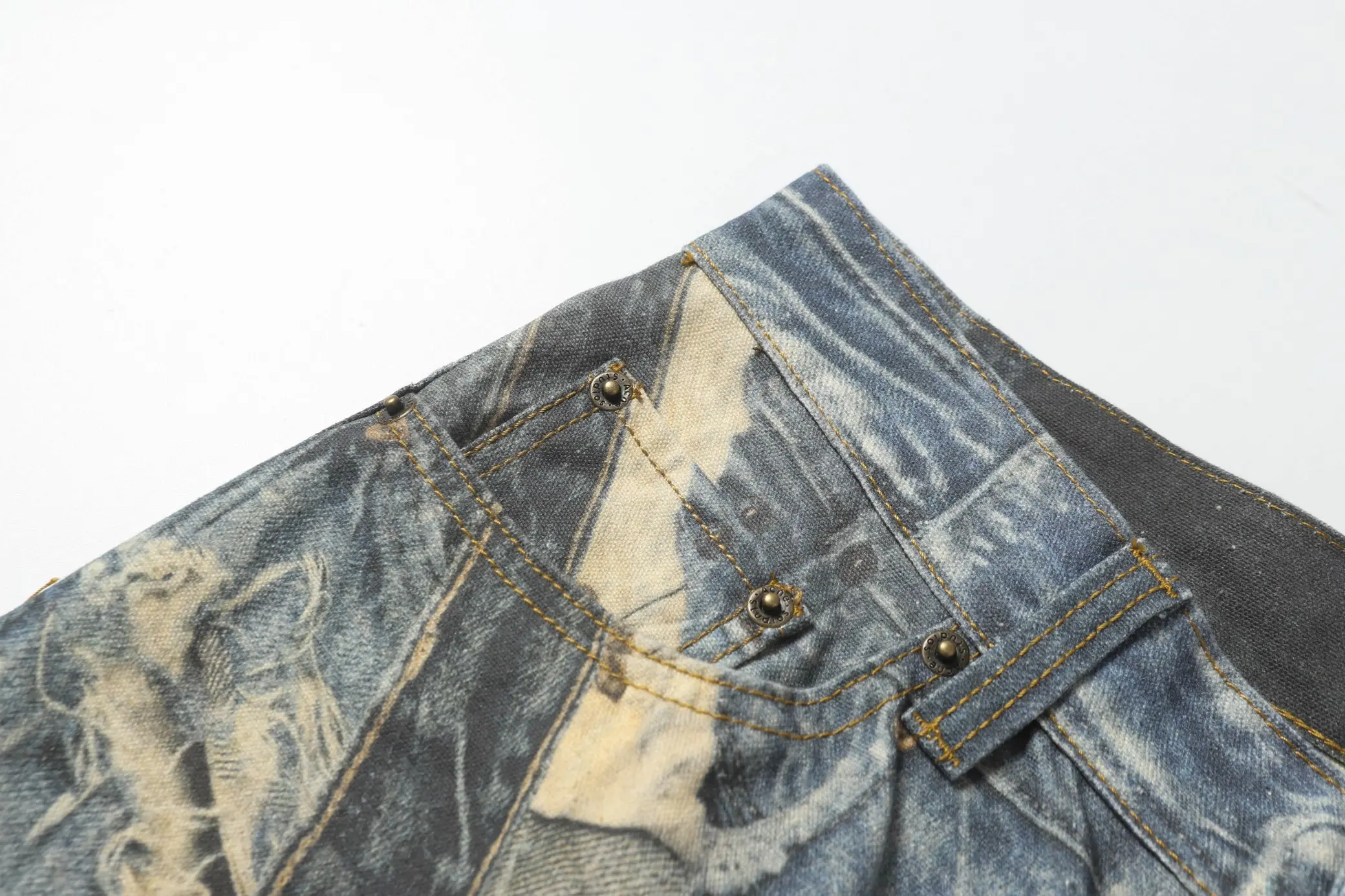 Digital Print Wide-Leg Jeans D25518638 — view 17
