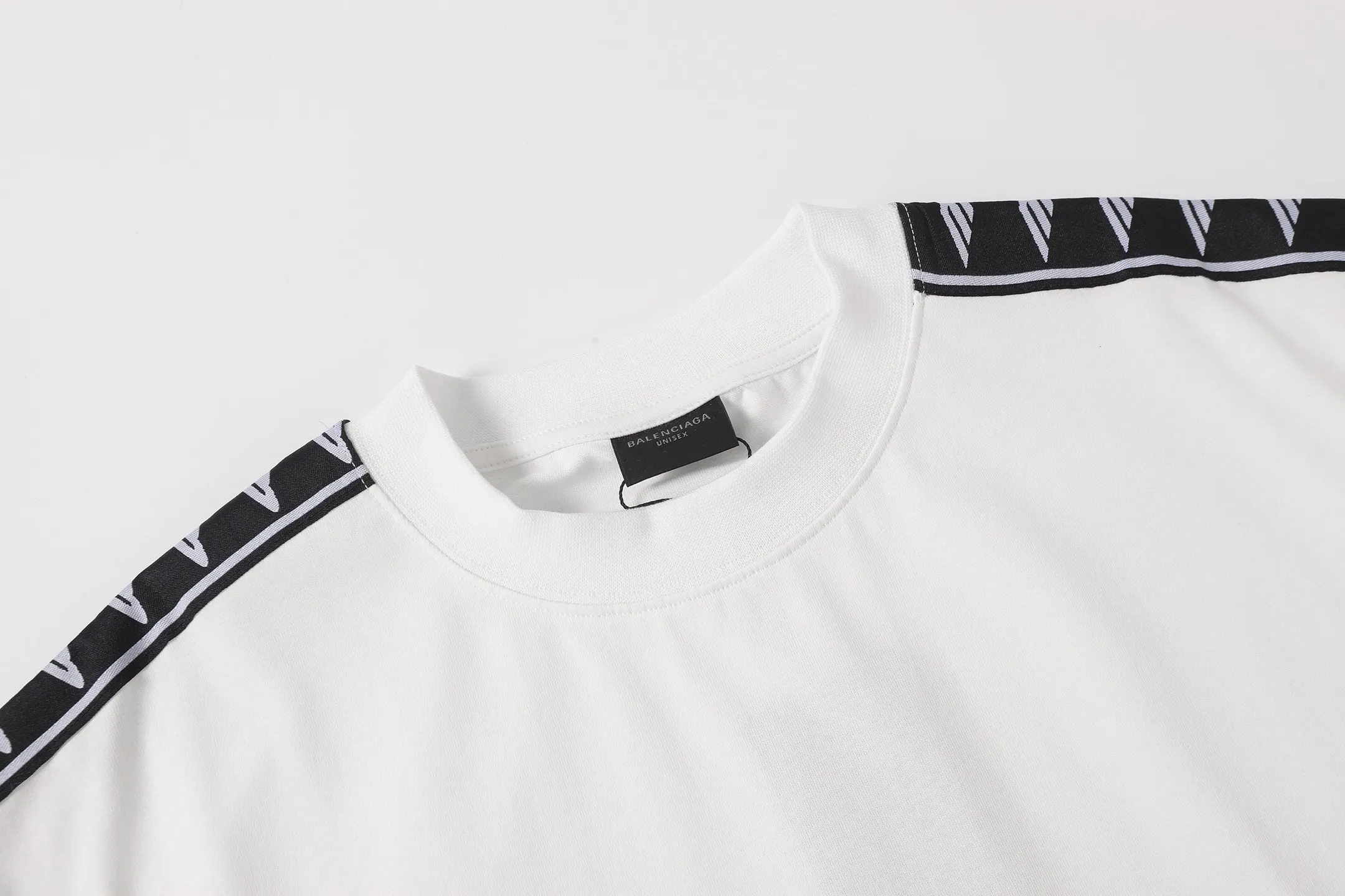 Logo-Tape Cotton-Jersey T-Shirt D14518737 — view 3