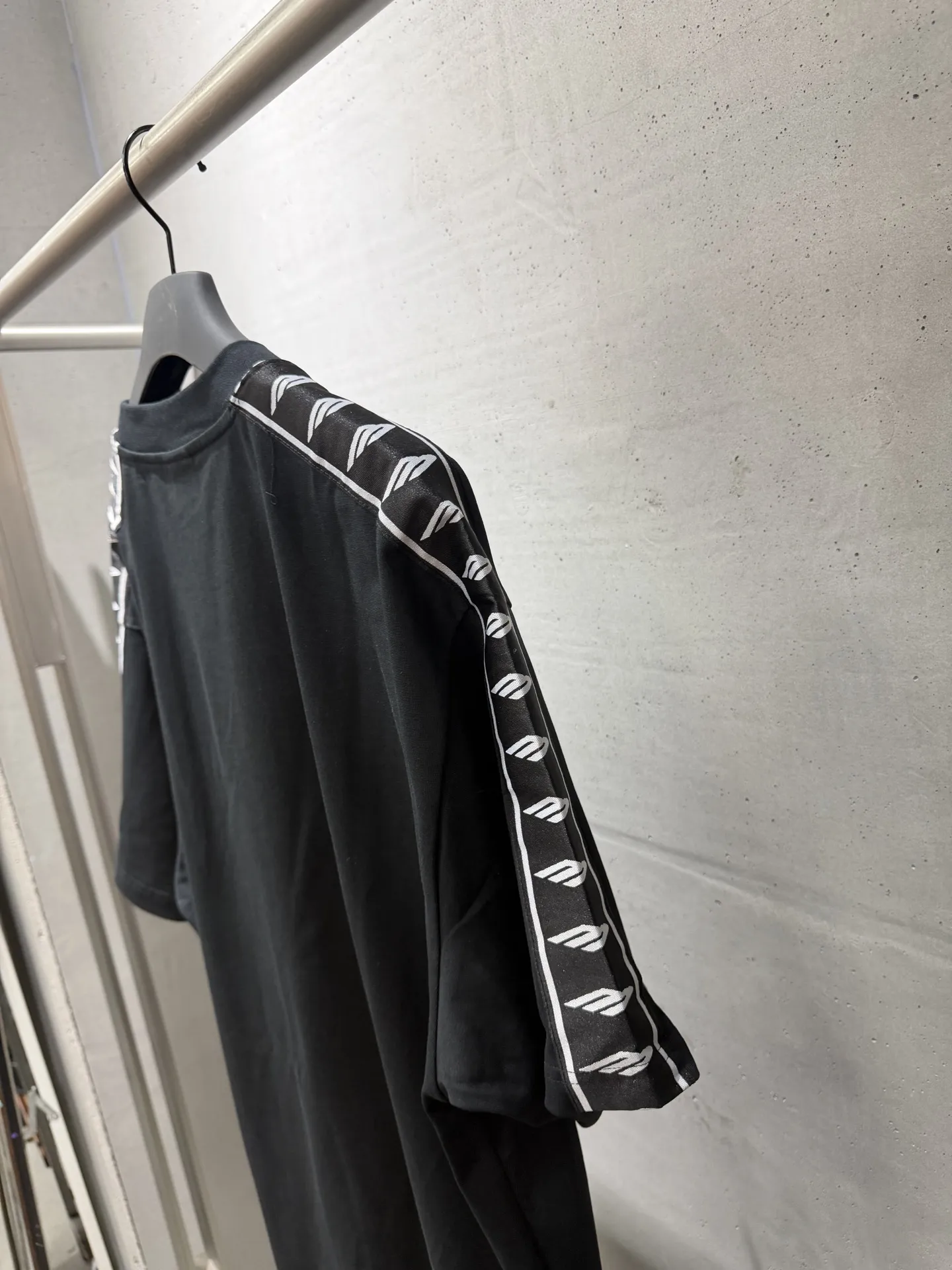 Logo-Tape Oversized T-Shirt D14518738 — view 7