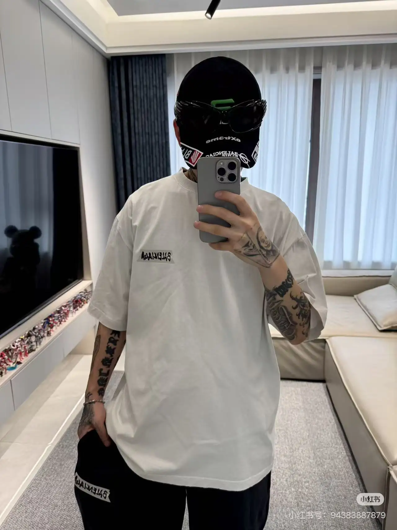 Tape Logo Oversized Cotton T-Shirt D15018750 — view 4