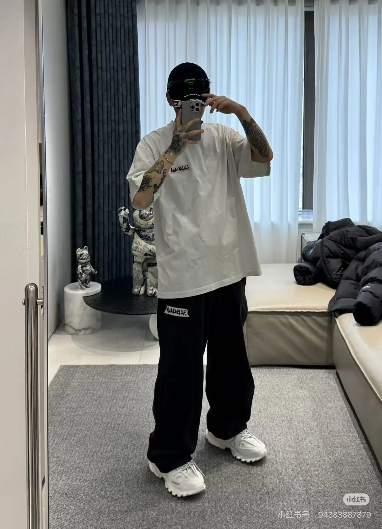 Tape Logo Oversized Cotton T-Shirt D15018750 — view 6