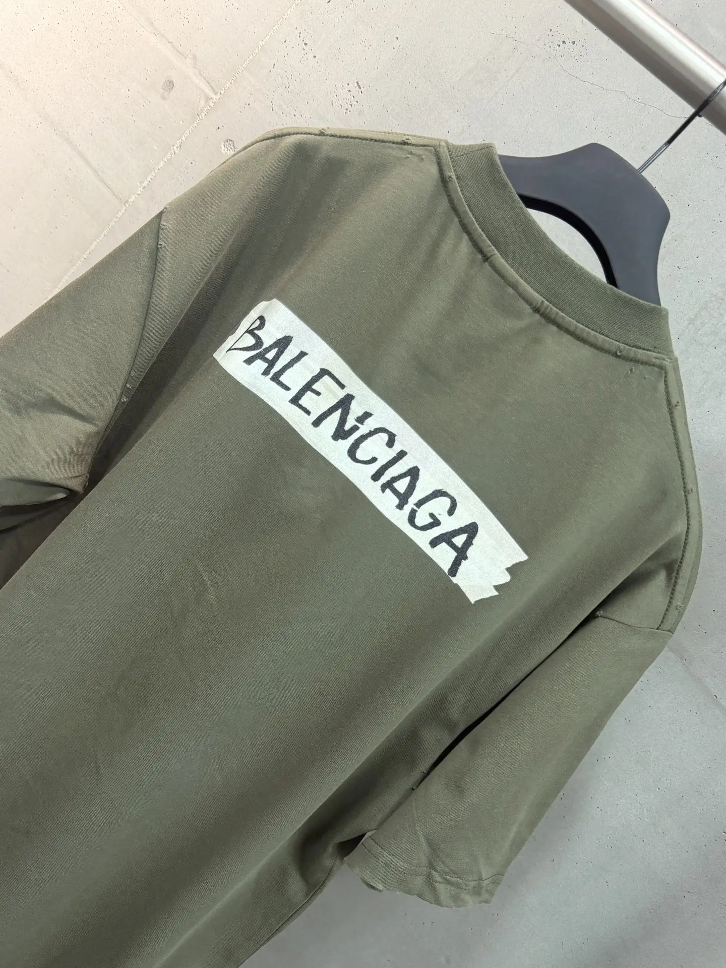 Tape Logo Oversized Cotton T-Shirt D15018754 — view 7