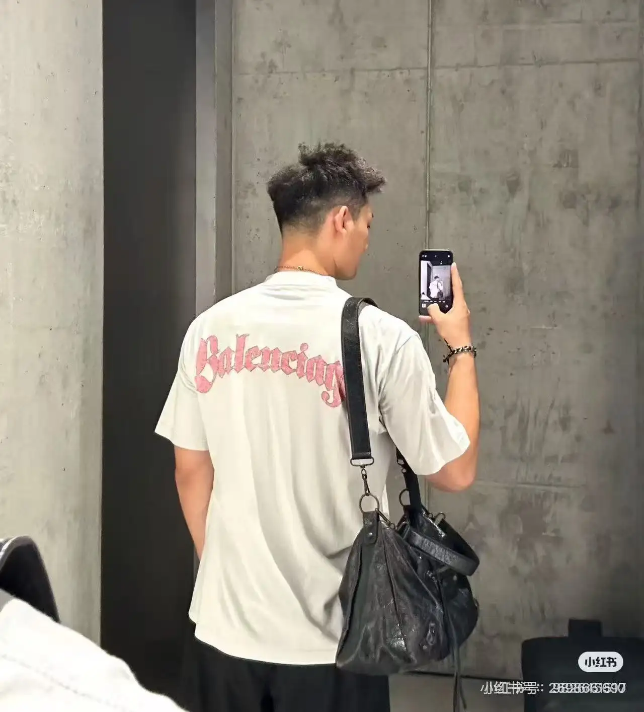 Crest Logo Graphic Oversized T-Shirt D15518723 — view 6