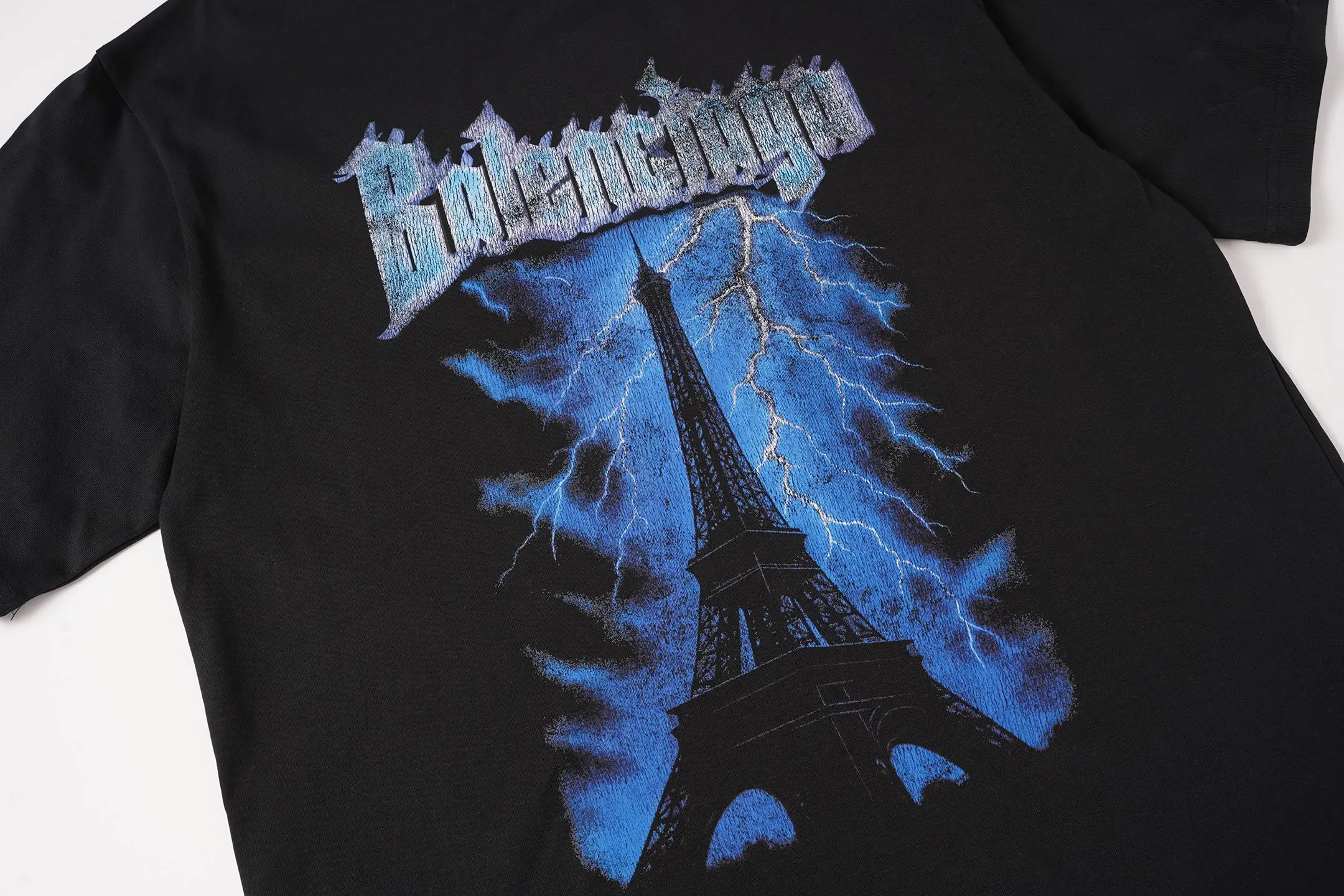 Eiffel Tower Lightning Print Oversized T-Shirt D15518759 — view 4