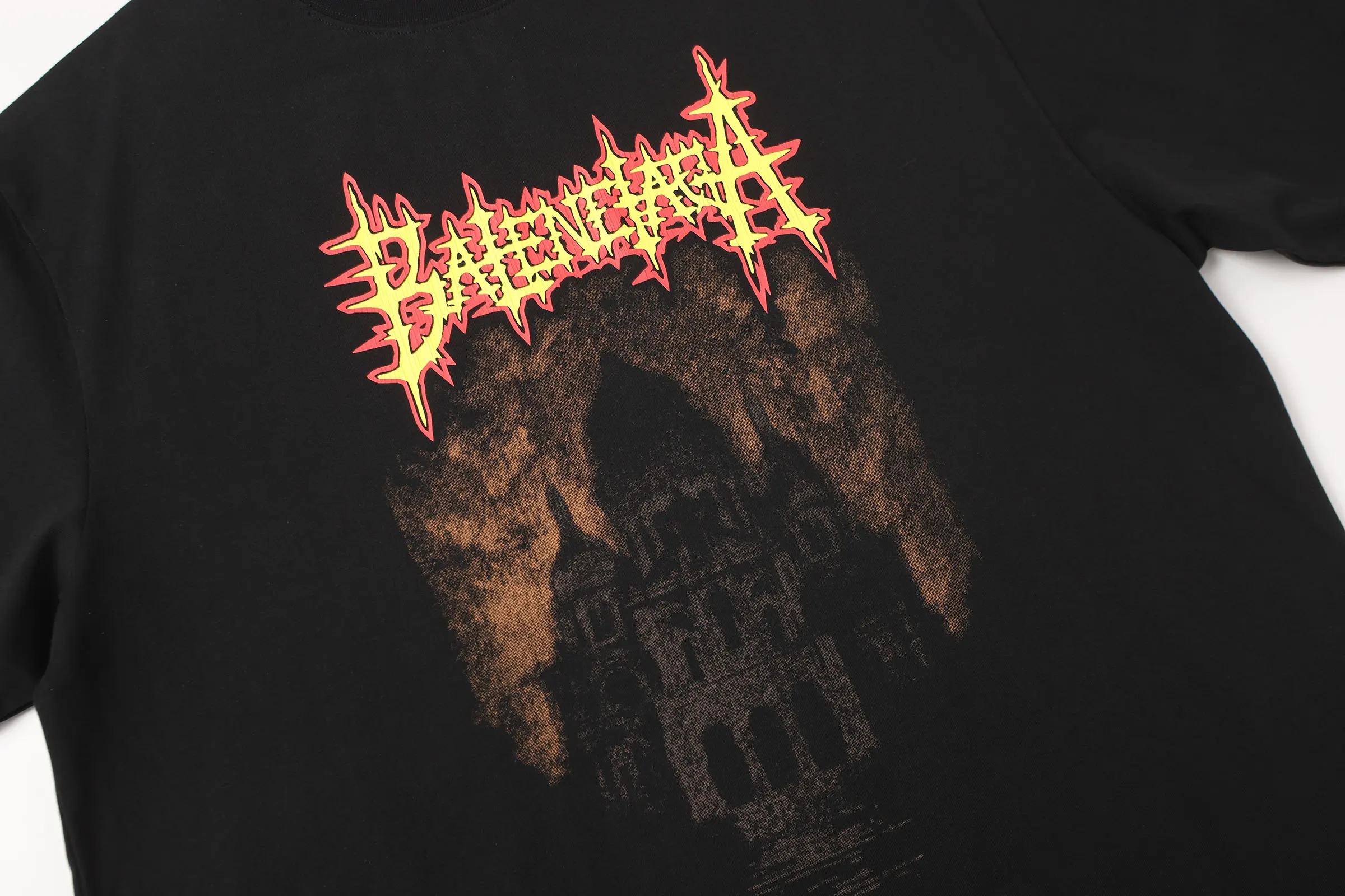 Sacré-Cœur Flame Graphic T-Shirt D15518748 — view 5