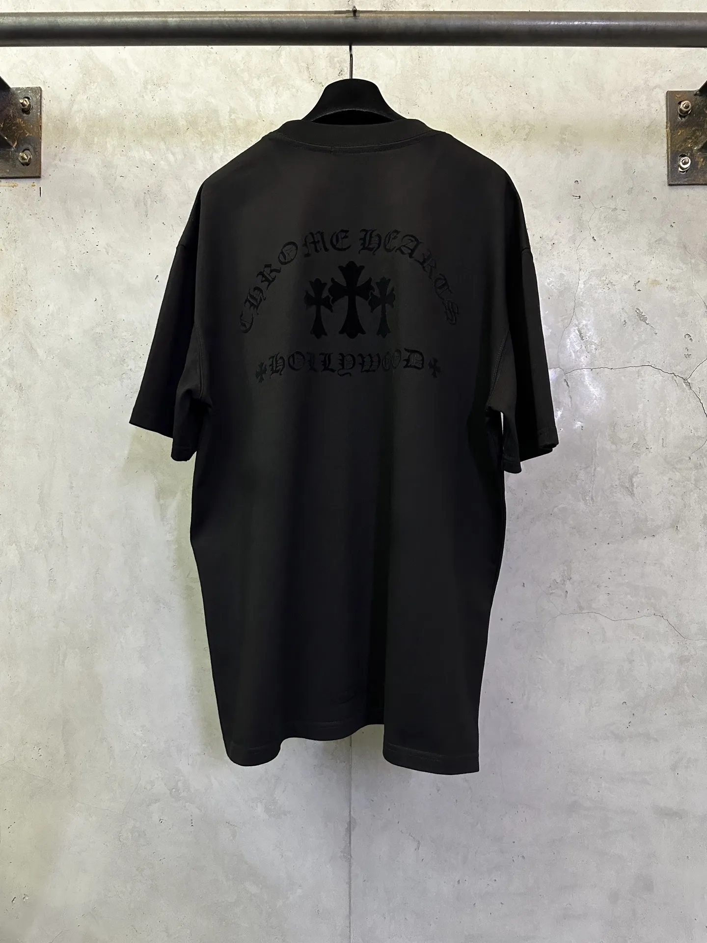 Cross Flocked Logo Heavyweight Cotton T-Shirt D17511570 — view 2