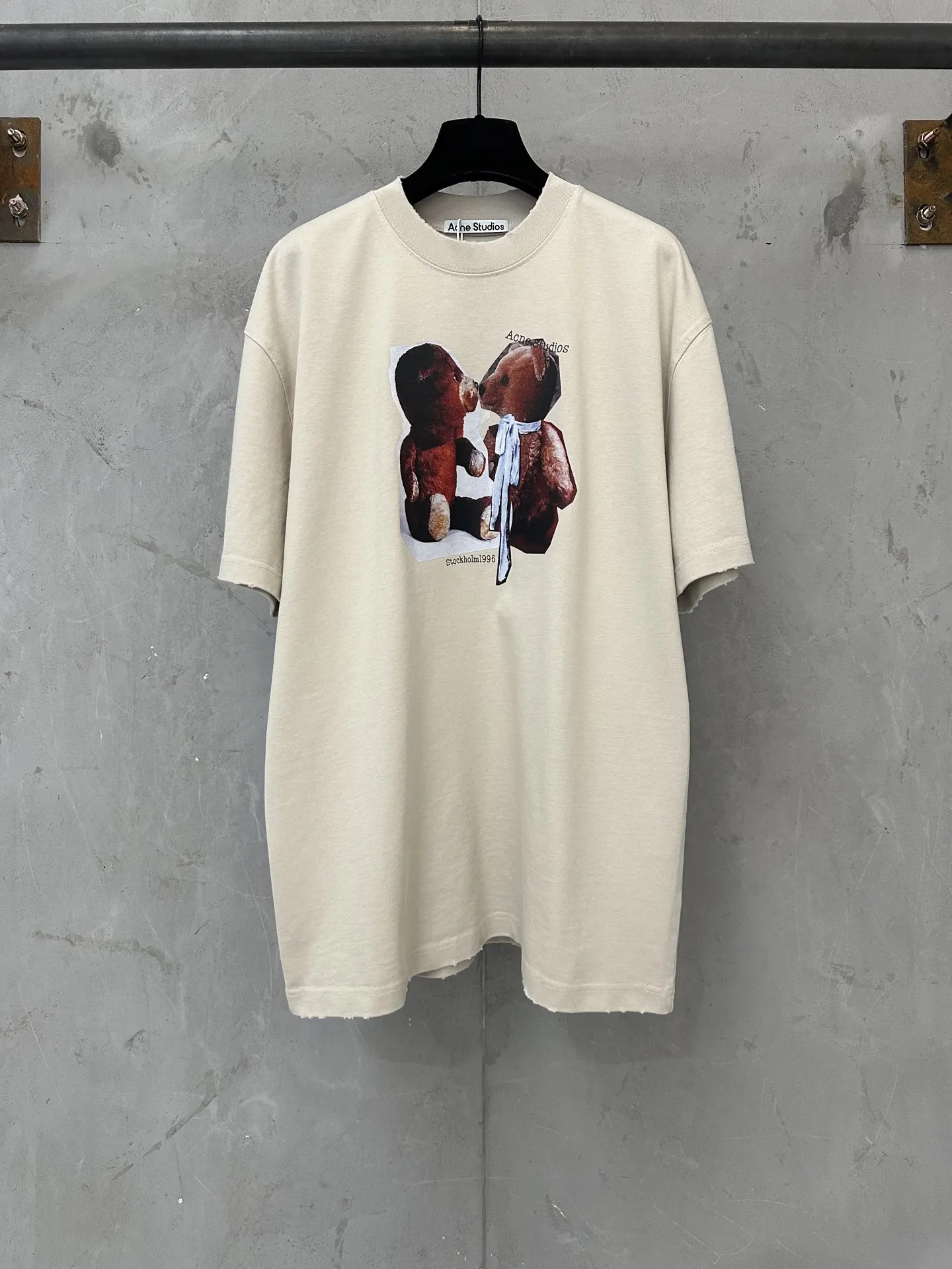 Bear Graphic Heavyweight Cotton T-Shirt D18011338