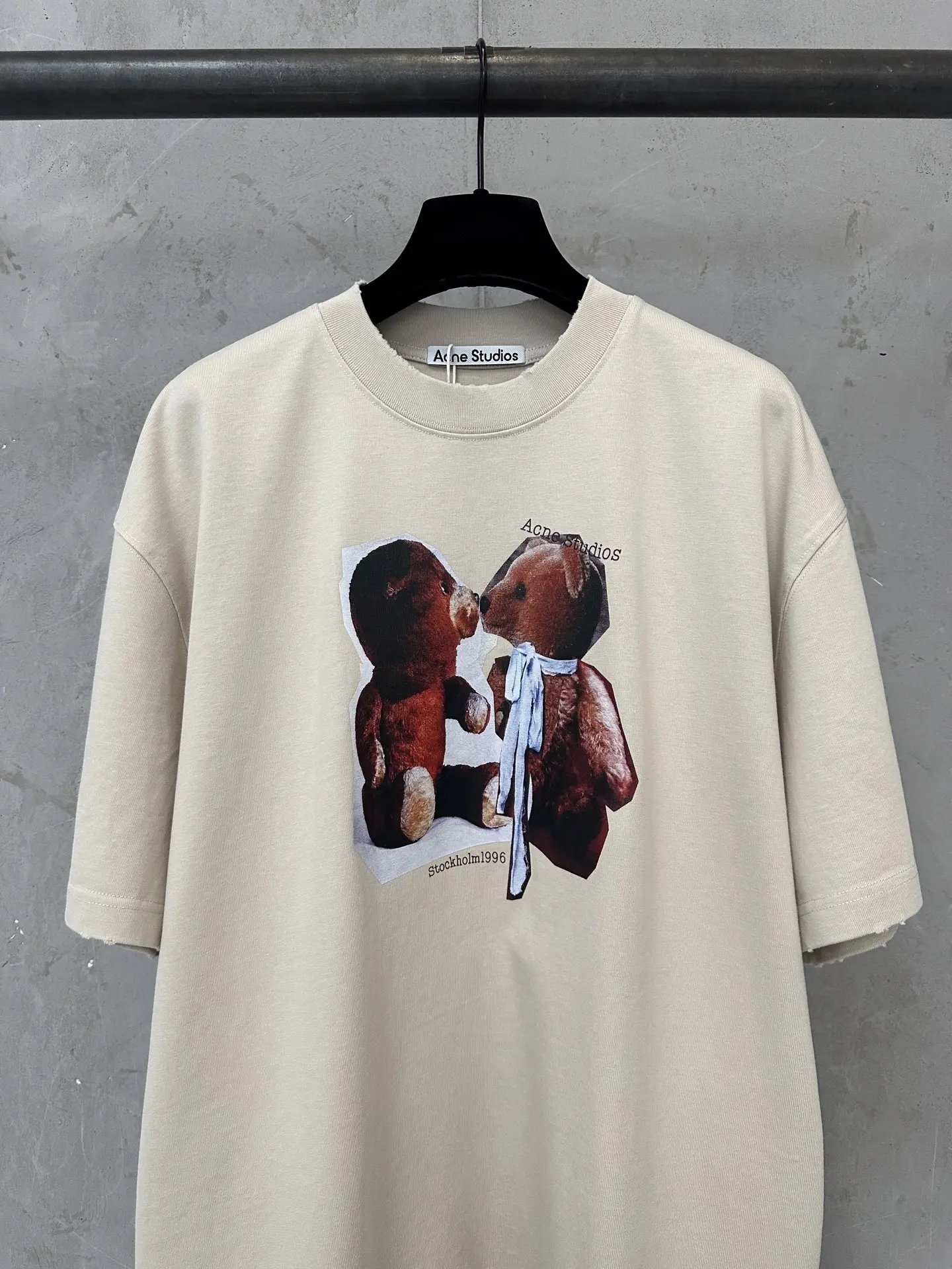 Bear Graphic Heavyweight Cotton T-Shirt D18011338 — view 3