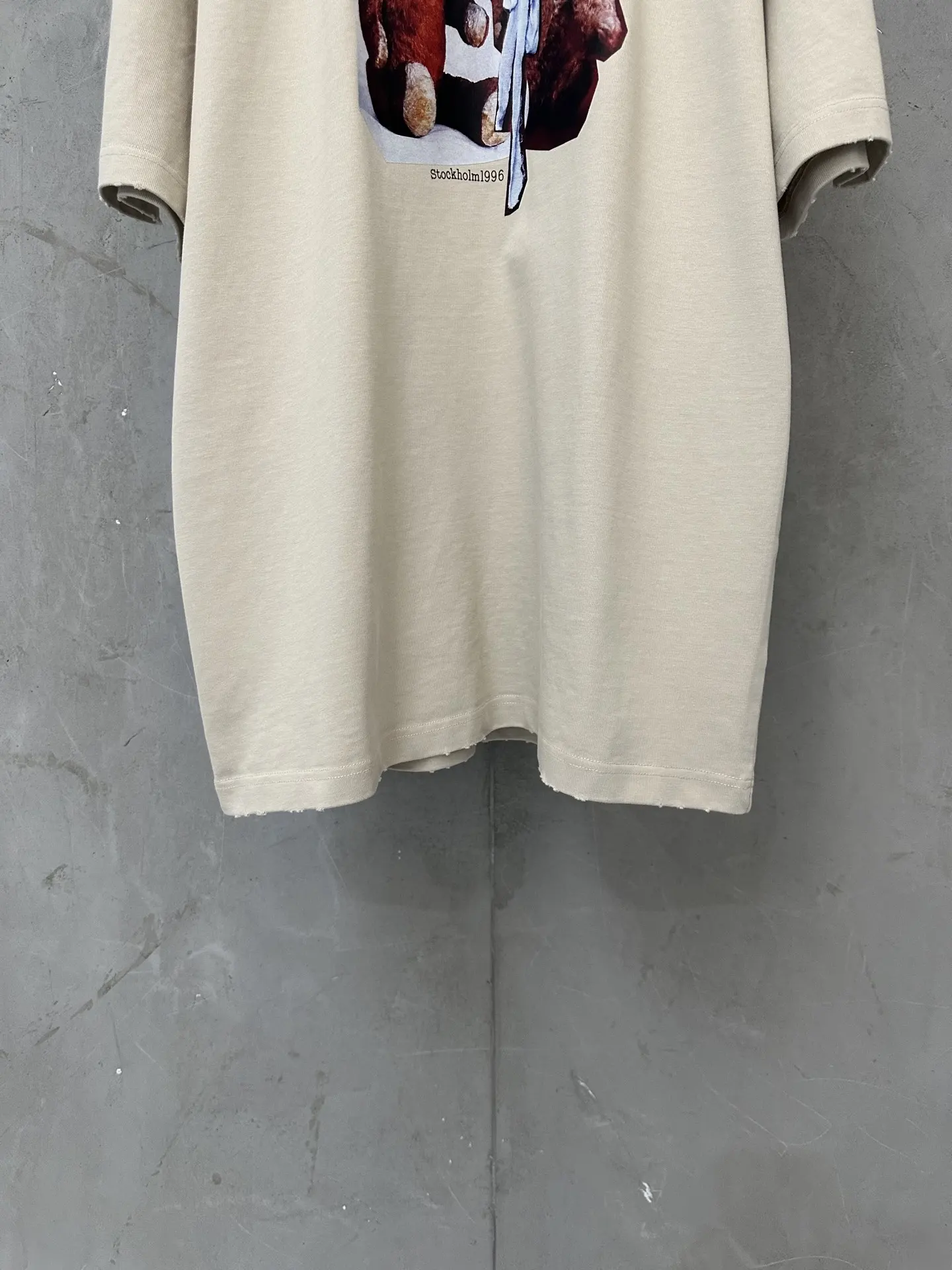 Bear Graphic Heavyweight Cotton T-Shirt D18011338 — view 4