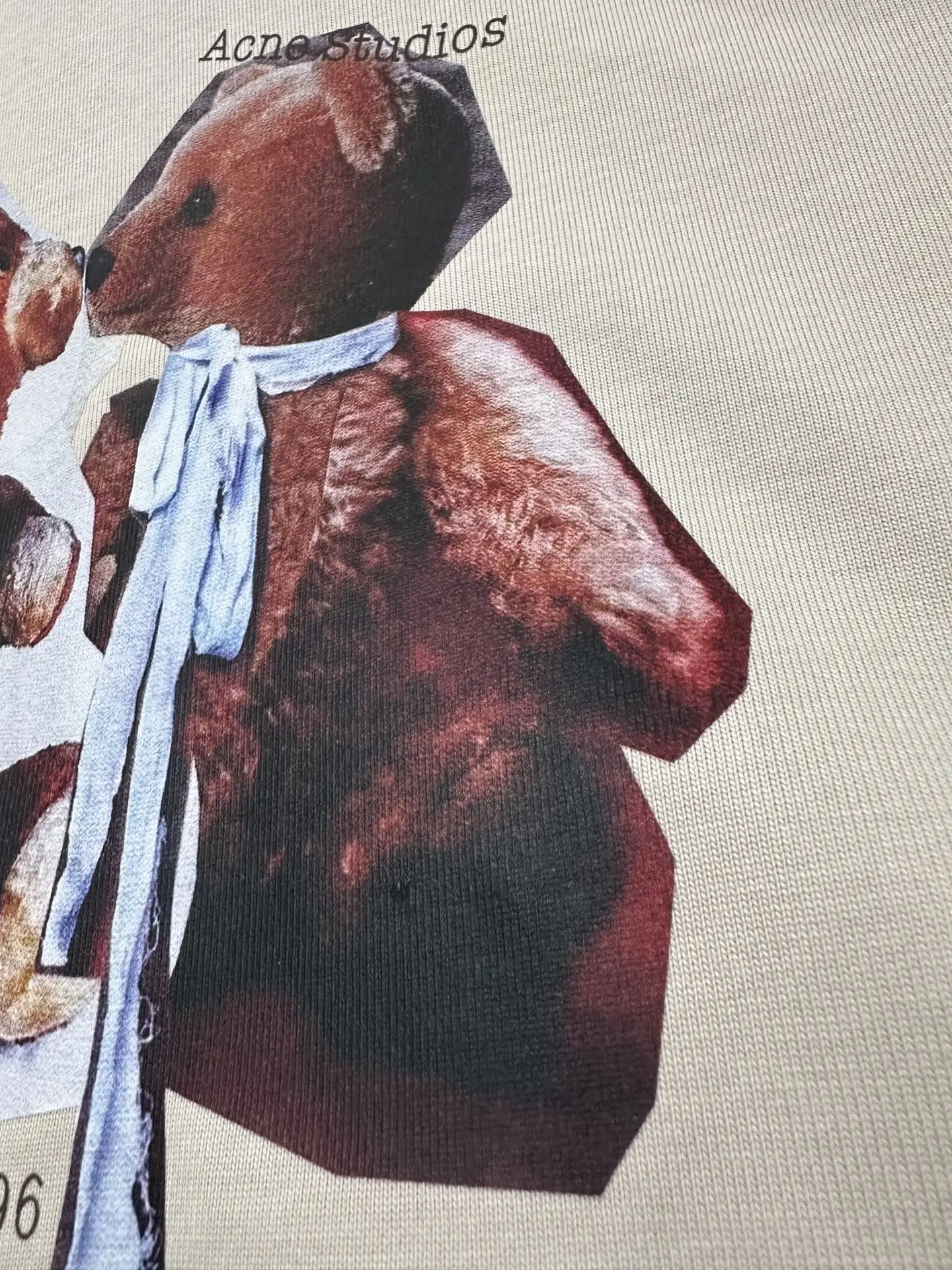 Bear Graphic Heavyweight Cotton T-Shirt D18011338 — view 8
