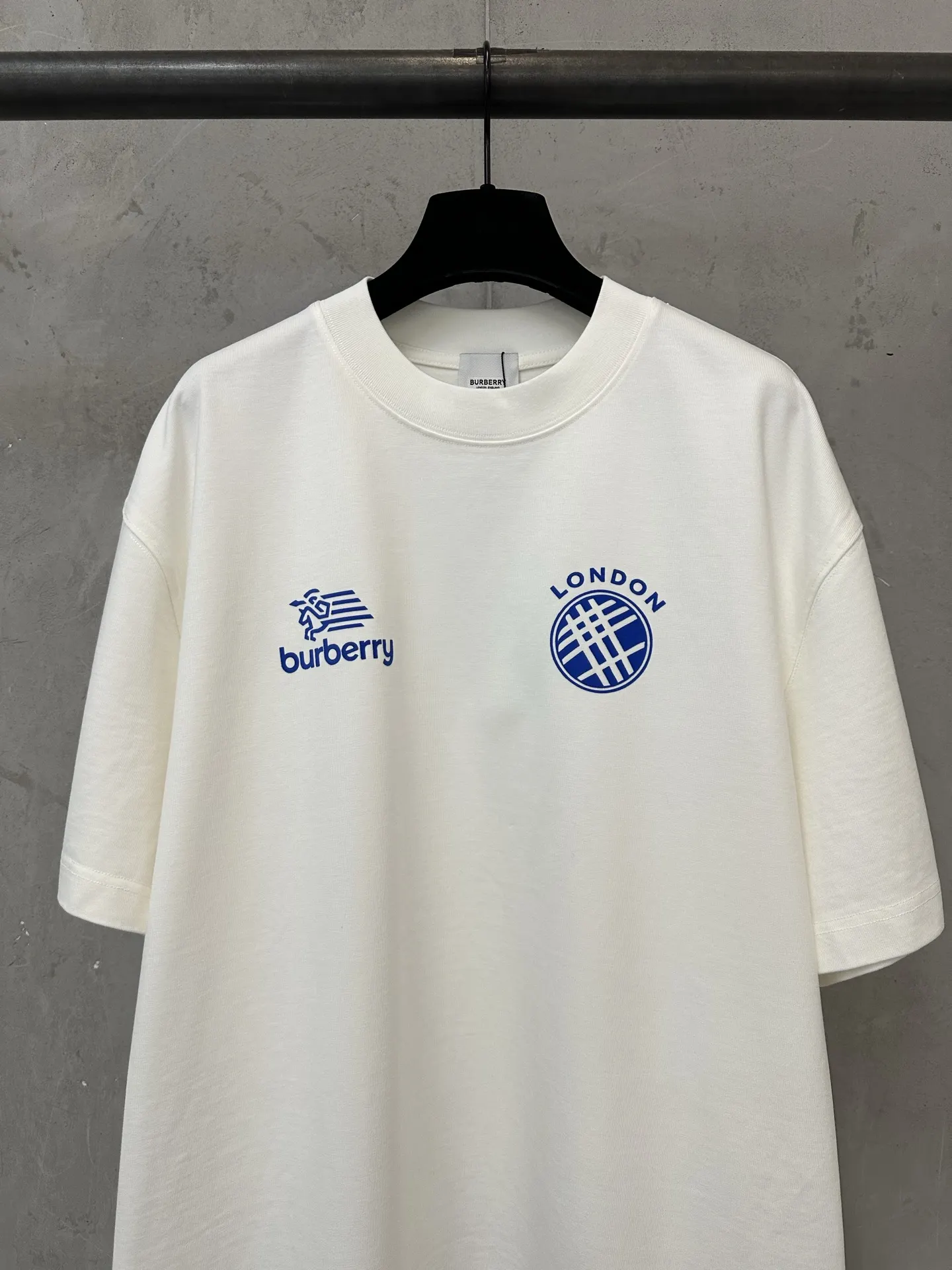 Logo Graphic Heavyweight Cotton T-Shirt D19023721 — view 3
