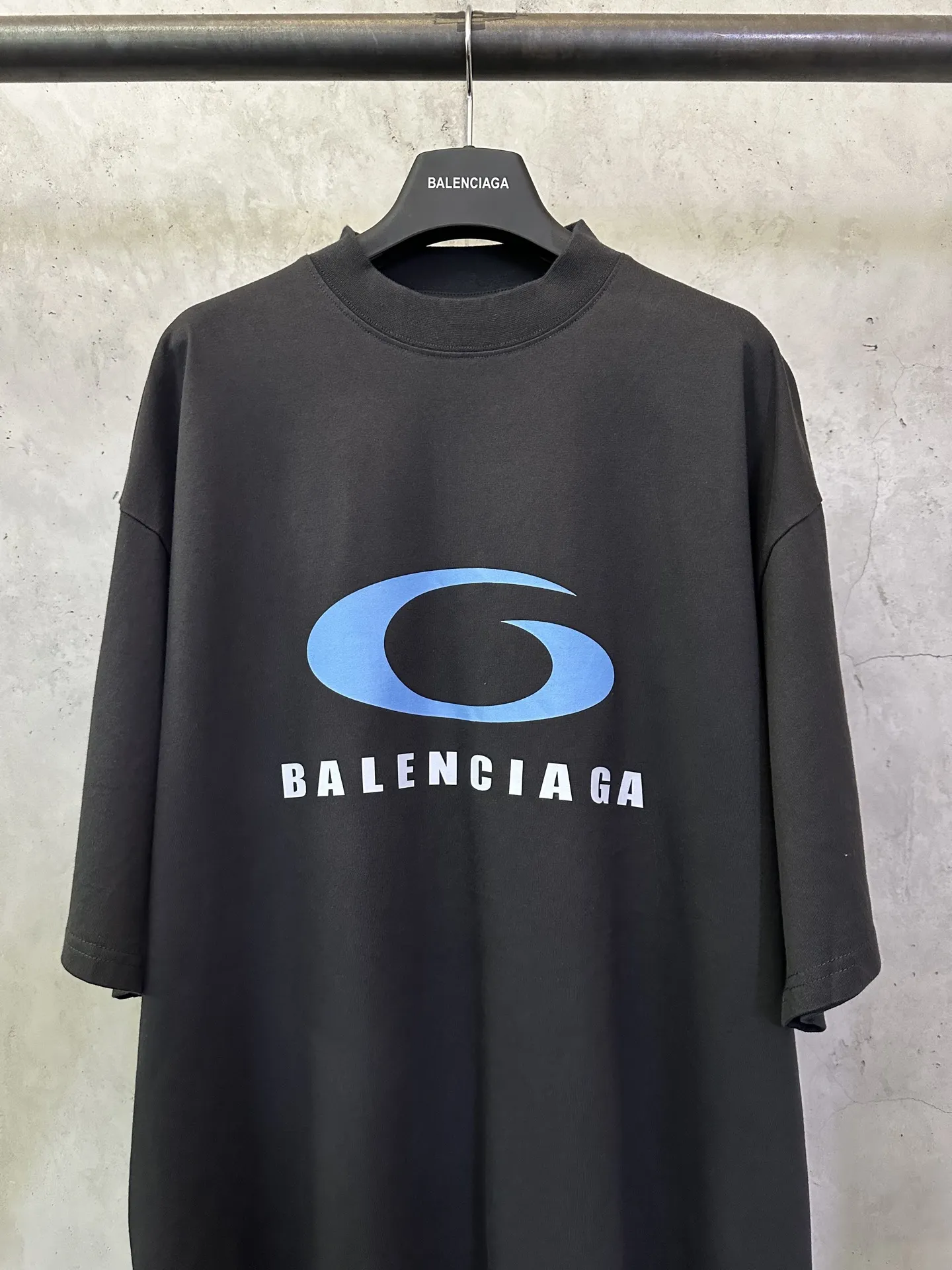 Logo Print Oversized Cotton T-Shirt D19512510 — view 3