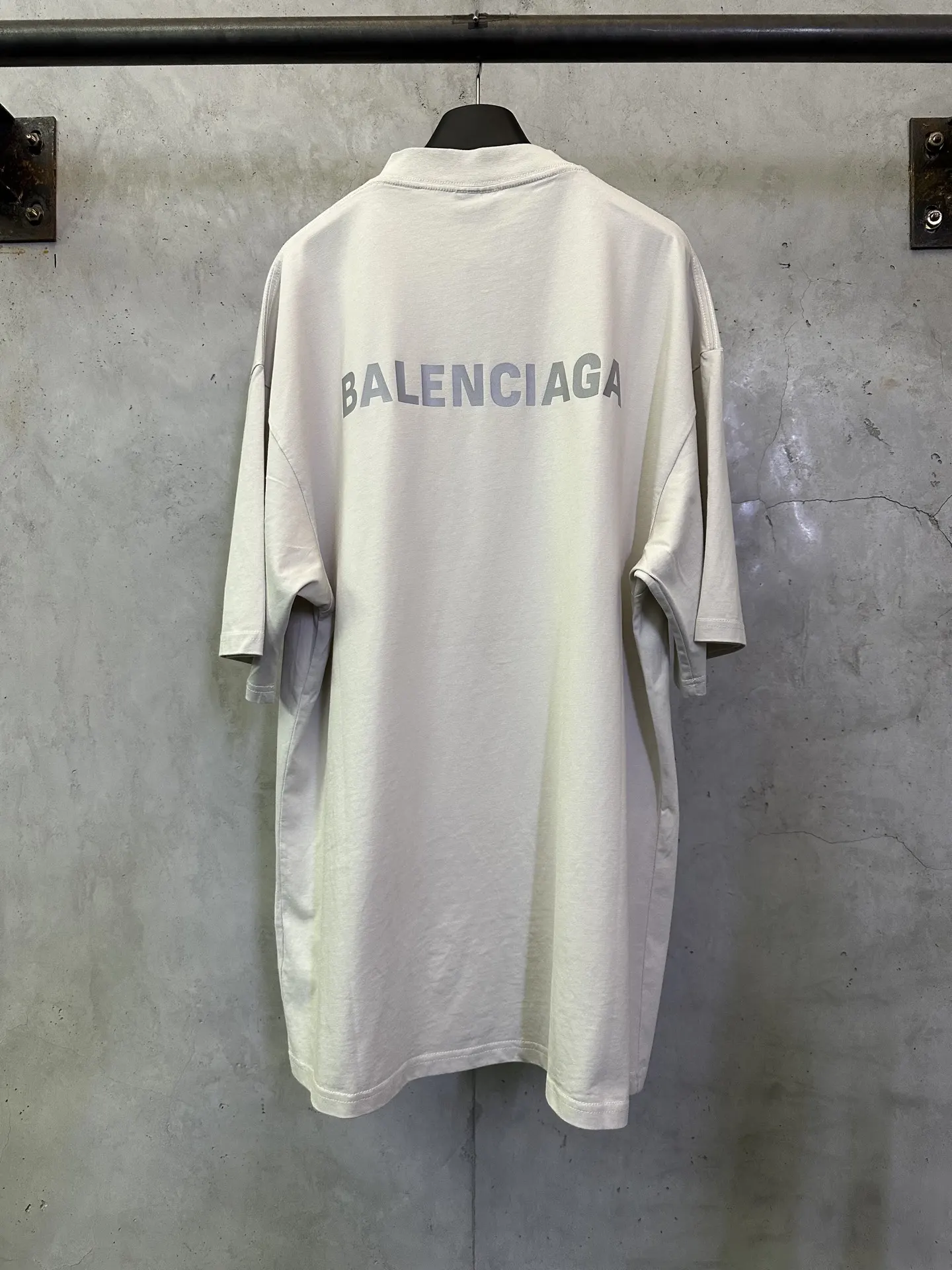 Logo Reflective Print Oversized T-Shirt D20015326 — view 2